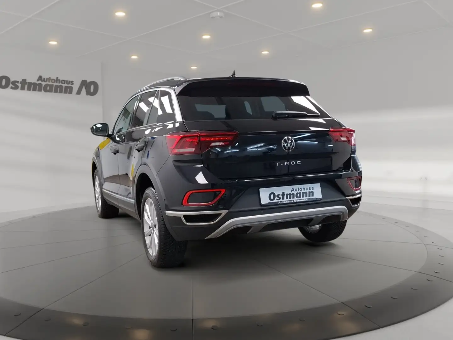 Volkswagen T-Roc 1.5 TSI Style AHK Massage Navi CarPlay Noir - 2