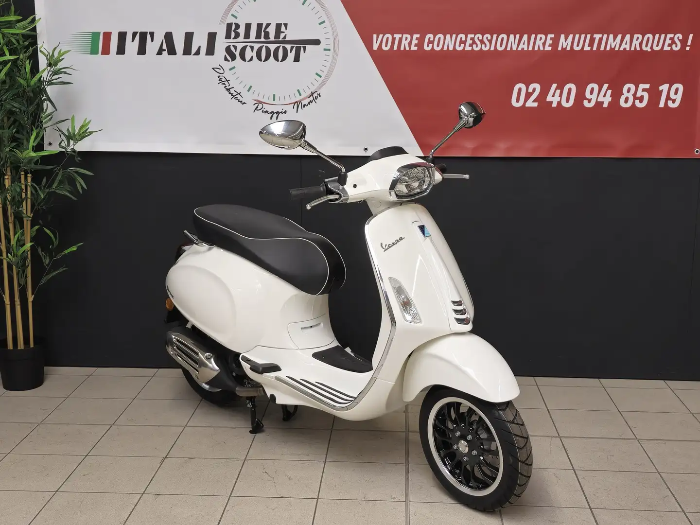 Vespa Sprint 50 Alb - 2