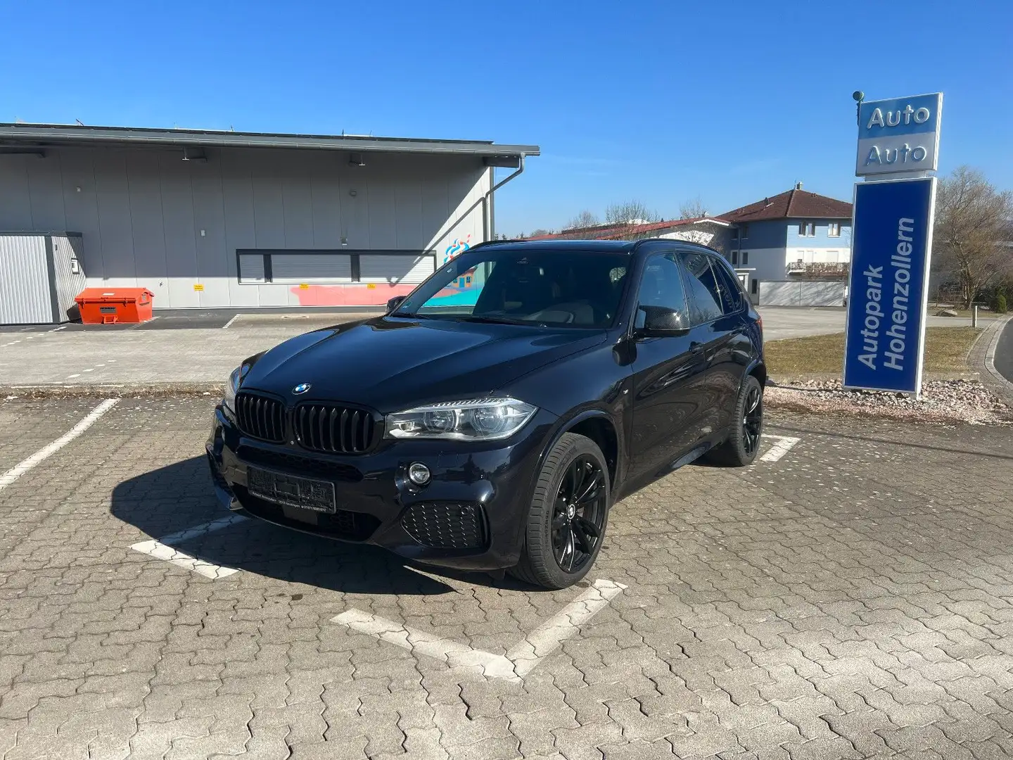 BMW X5 Baureihe X5 xDrive50i *M PAKET*VOLL* Black - 1