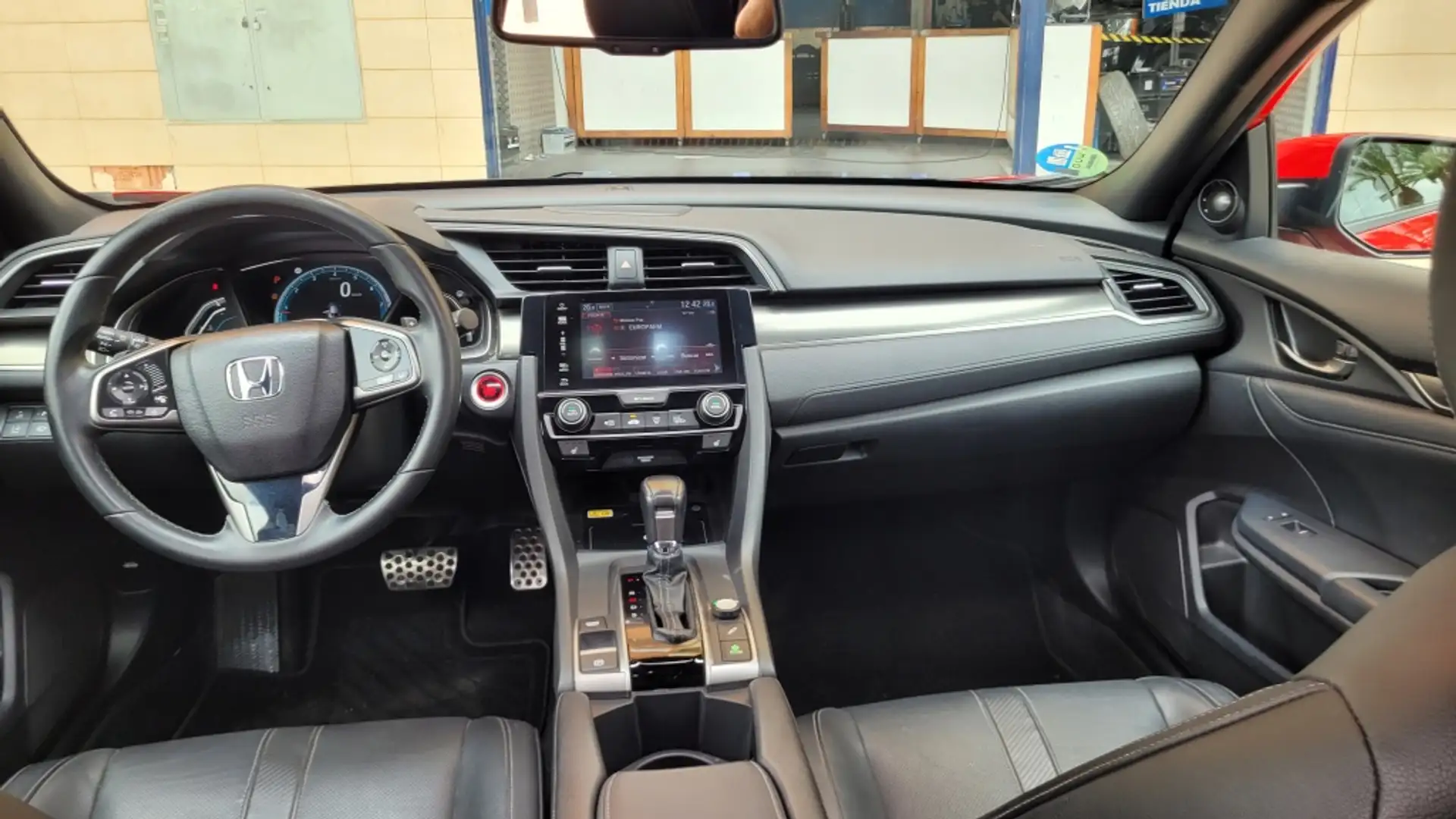 Honda Civic 1.5 VTEC Turbo Prestige Rojo - 2