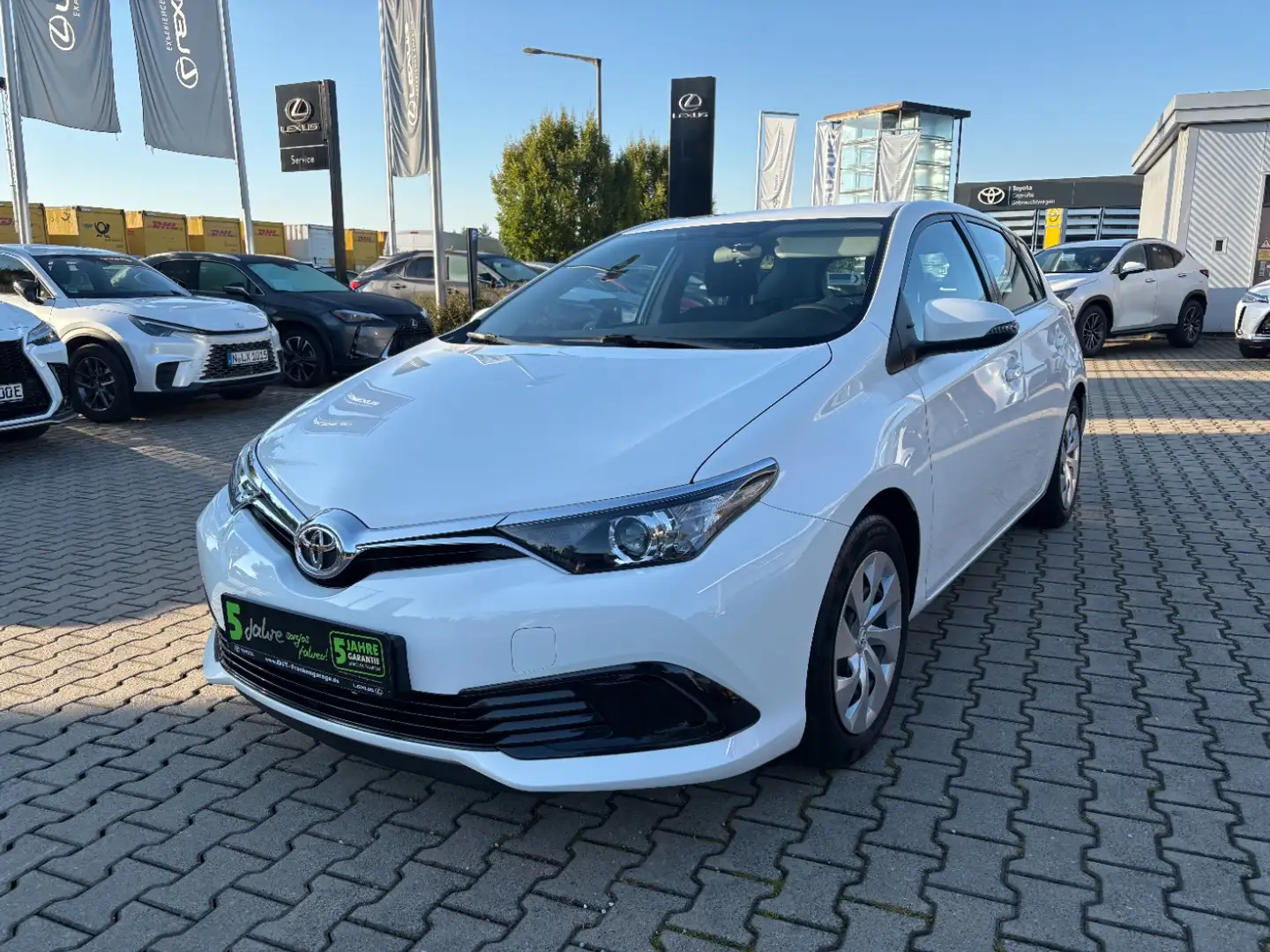 Toyota Auris 1.33 Dual-VVT-i Cool 8-fach, Klimaauto., BT Wit - 2