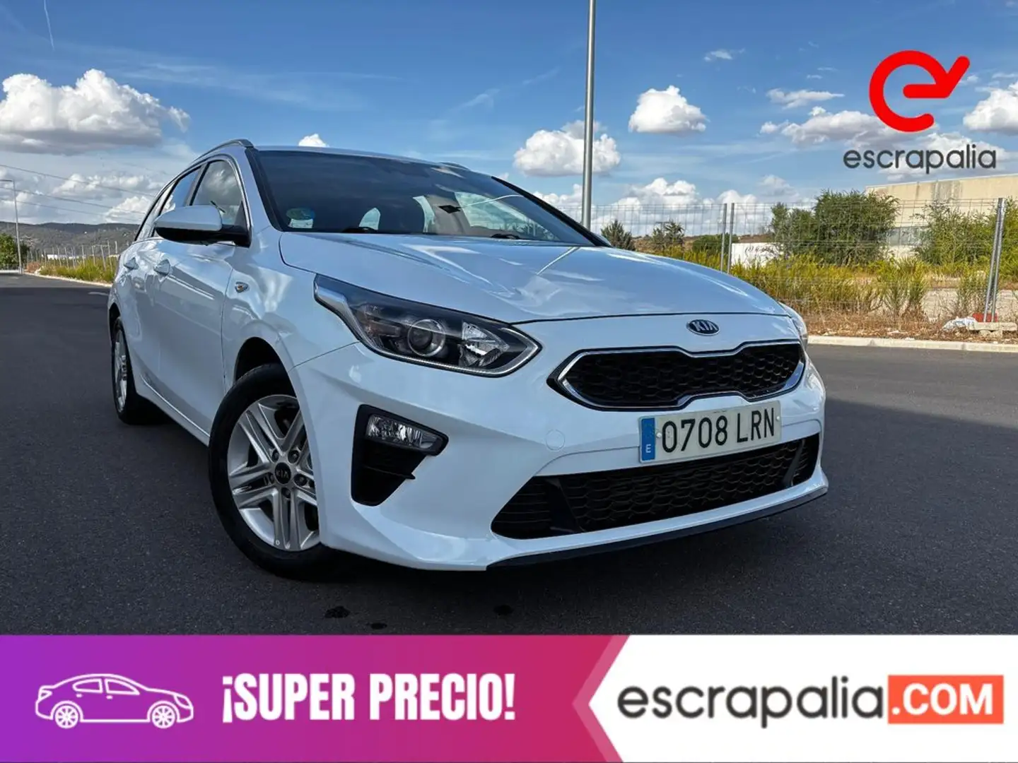 Kia Tourer 1.6 MHEV iMT 100kW Drive Blanco - 1