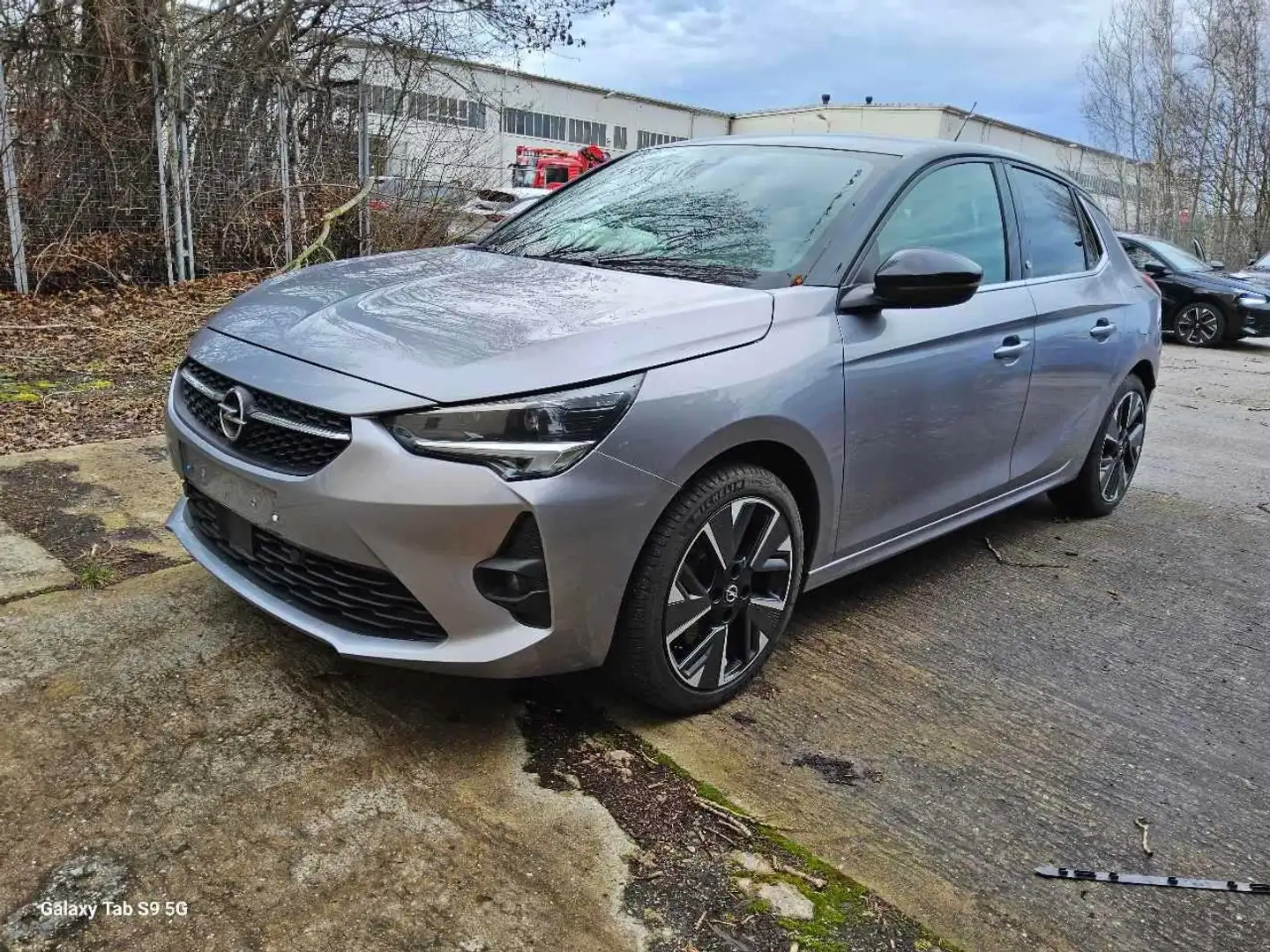 Opel Corsa-e Alcantara+LED+Navi+Sitzheizung Silber - 2