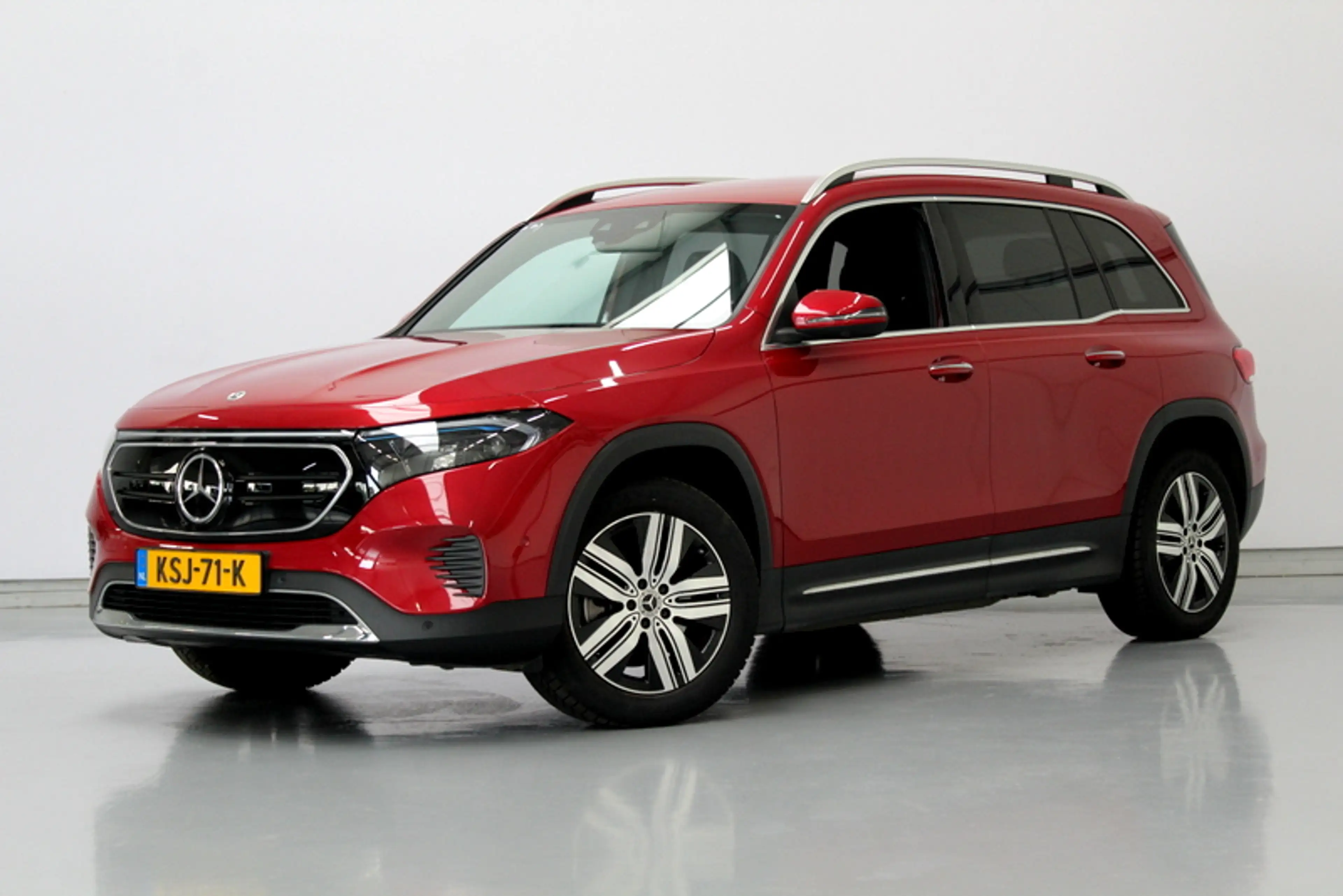 Mercedes-Benz EQB 250 250+ Luxury Line 71 kWh, SOH98% | LEDER | SFEERVER — photo 2