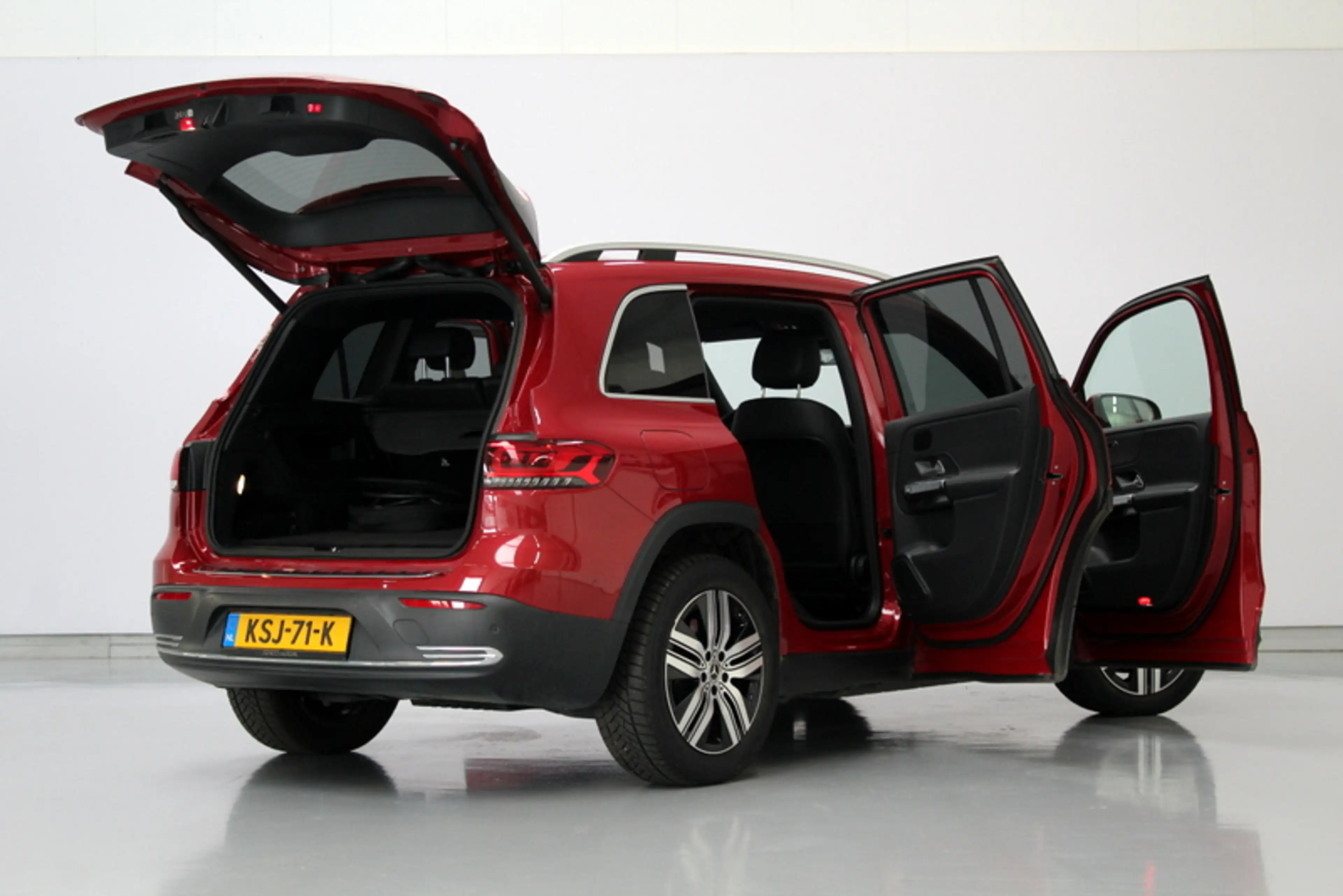Mercedes-Benz EQB 250 250+ Luxury Line 71 kWh, SOH98% | LEDER | SFEERVER — photo 9