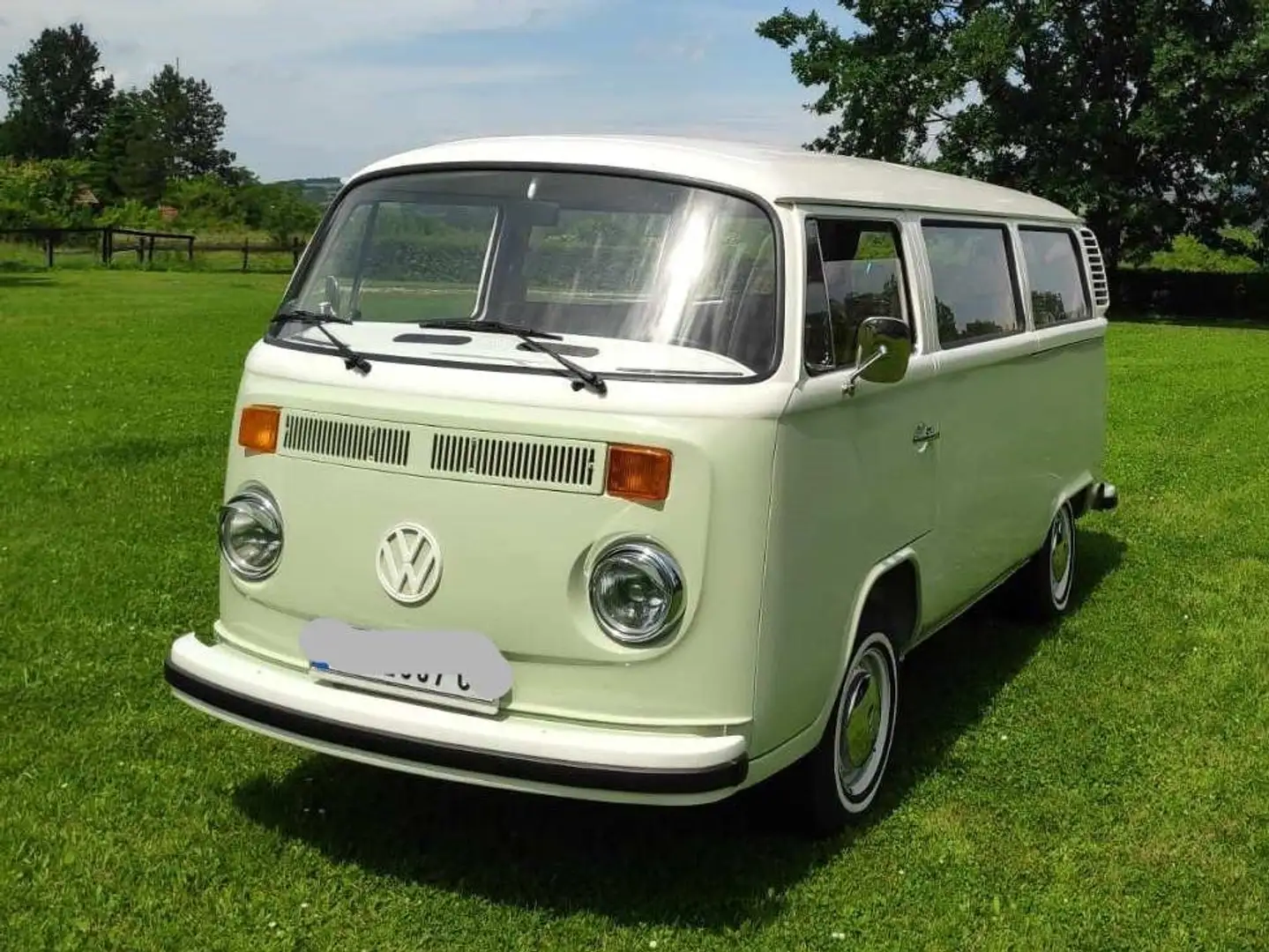 Volkswagen T2 B Verde - 1