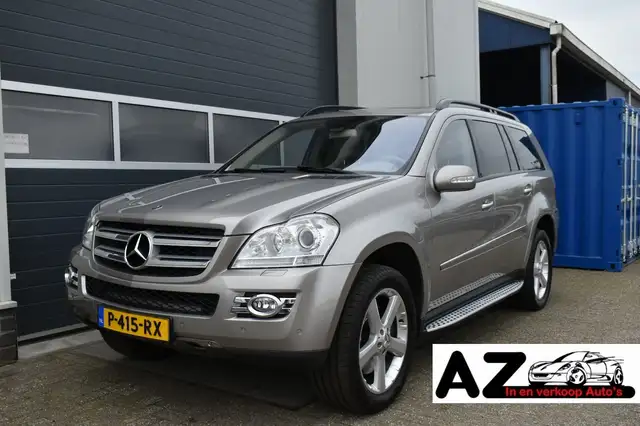 Mercedes-Benz GL 450 Plaatje! Youngtimer