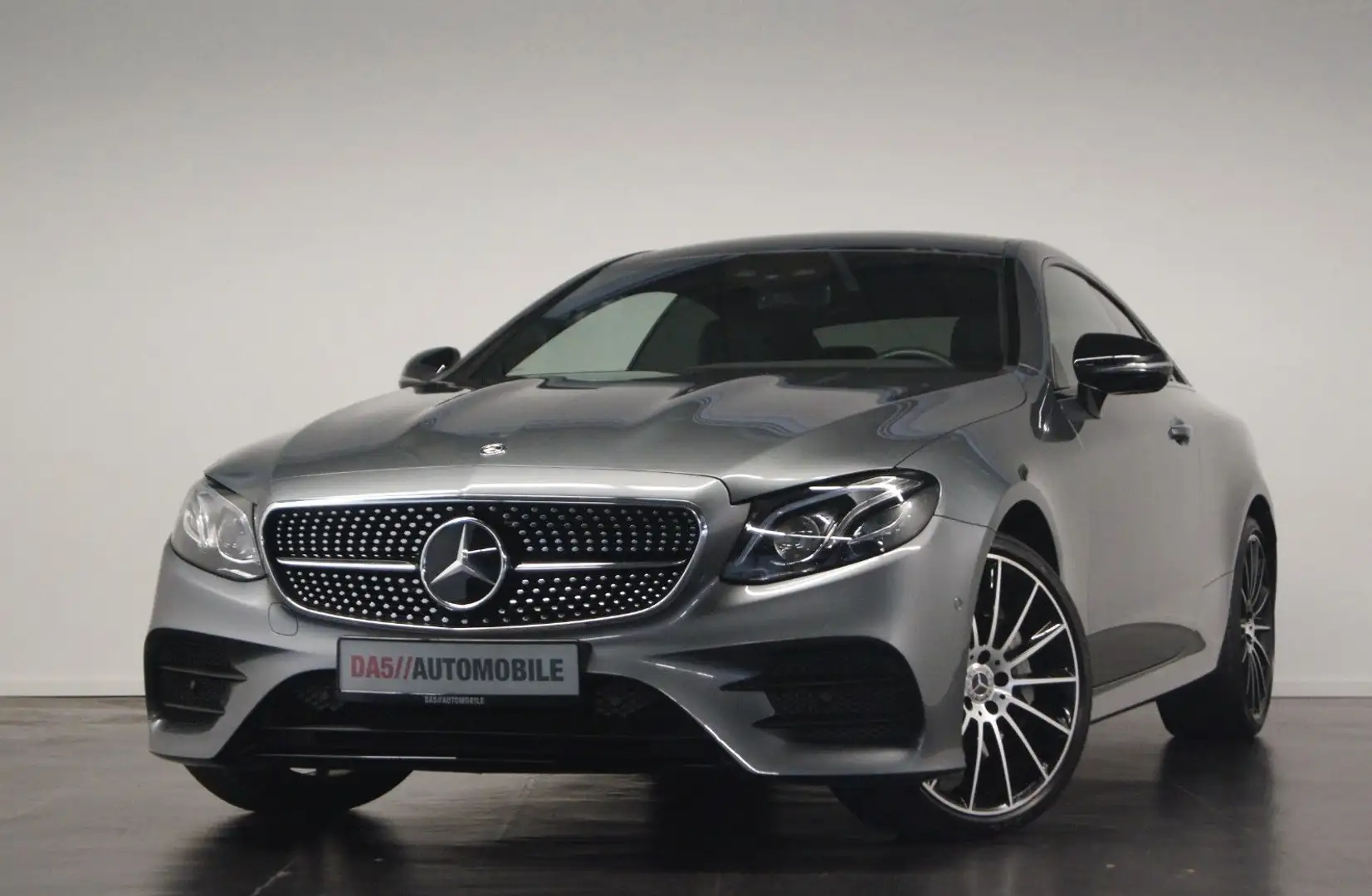 Mercedes-Benz E 400 Coupe 4Matic AMG |PANO|BUR|STHZG|WIDE|BEAM Šedá - 1