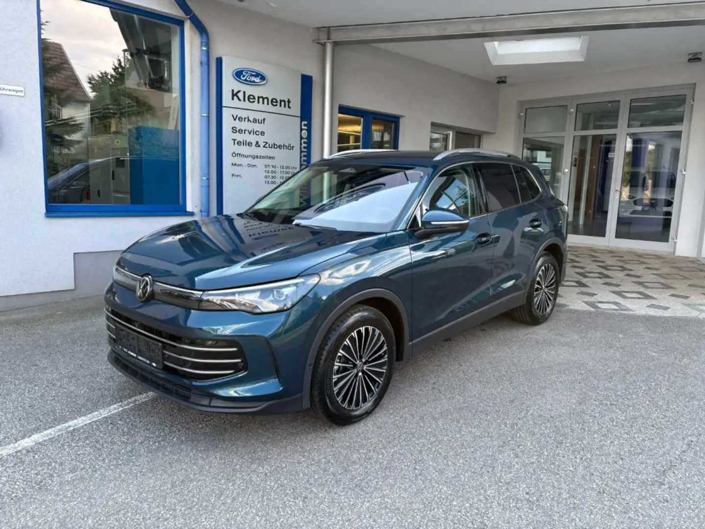 Volkswagen Tiguan Elegance 2.0 TDI Blau - 1