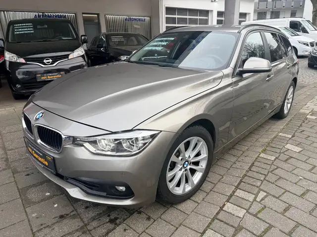 BMW 330 i Touring Advantage,LED,Navi,Steuerkette Neu