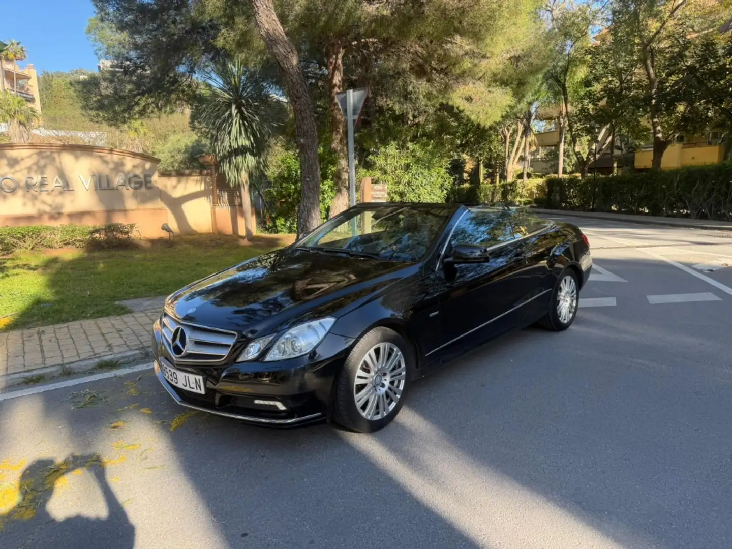 Mercedes-Benz E 200 Cabrio CGI BE Aut. Negro - 1