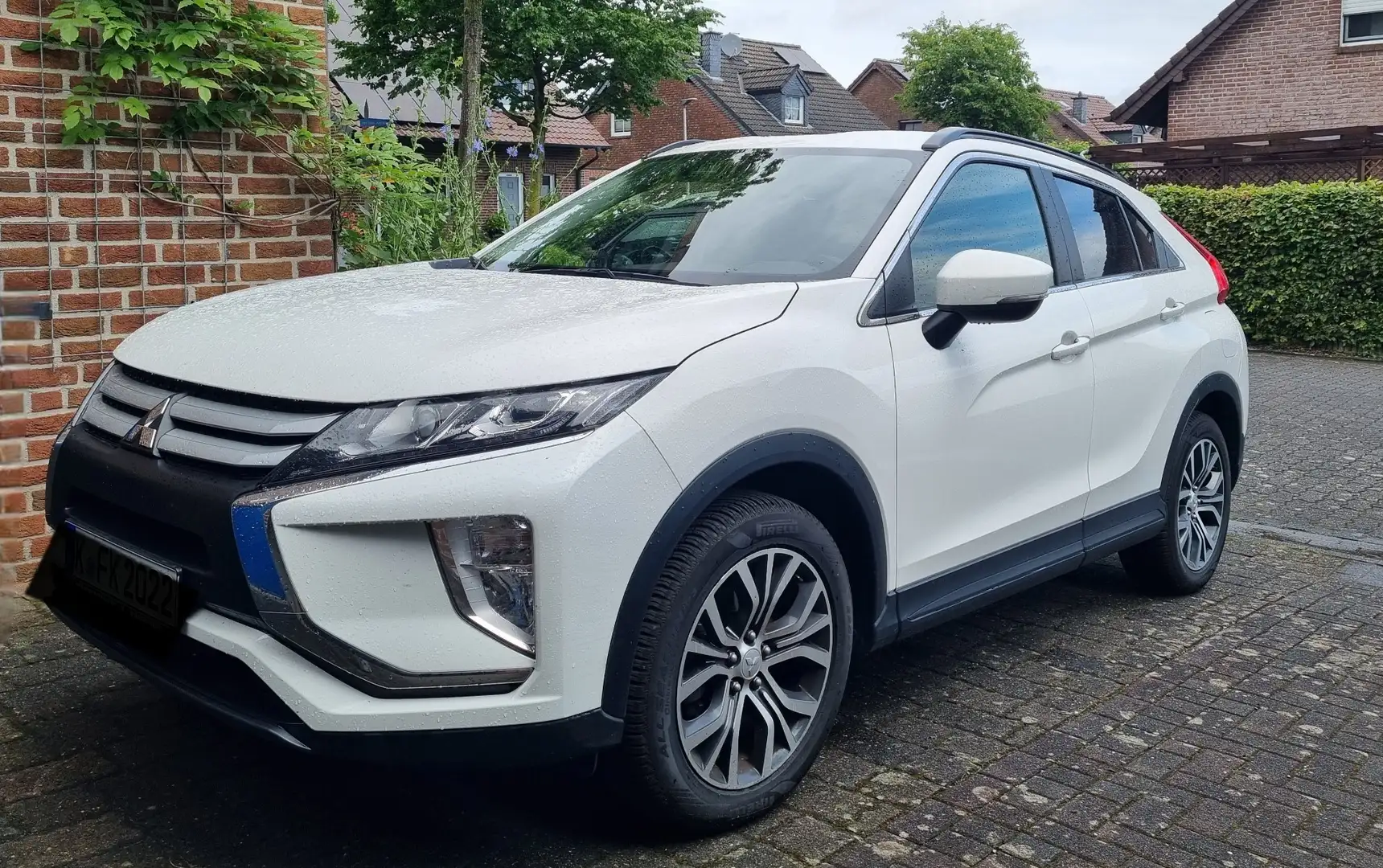 Mitsubishi Eclipse Cross Basis 2WD Weiß - 1
