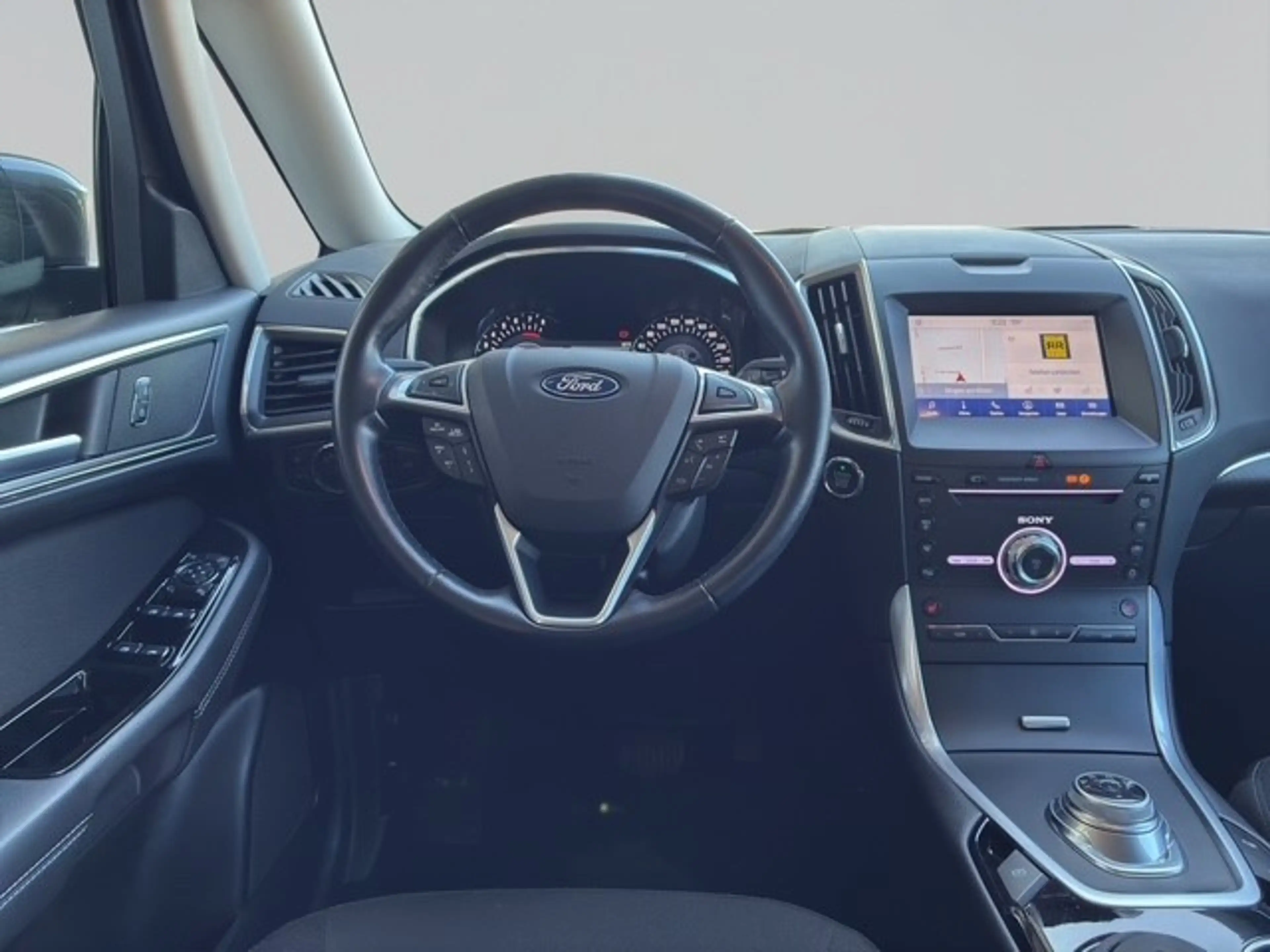 Ford Galaxy 2.5 Duratec FHEV (5-Sitzer) TITANIUM — photo 6