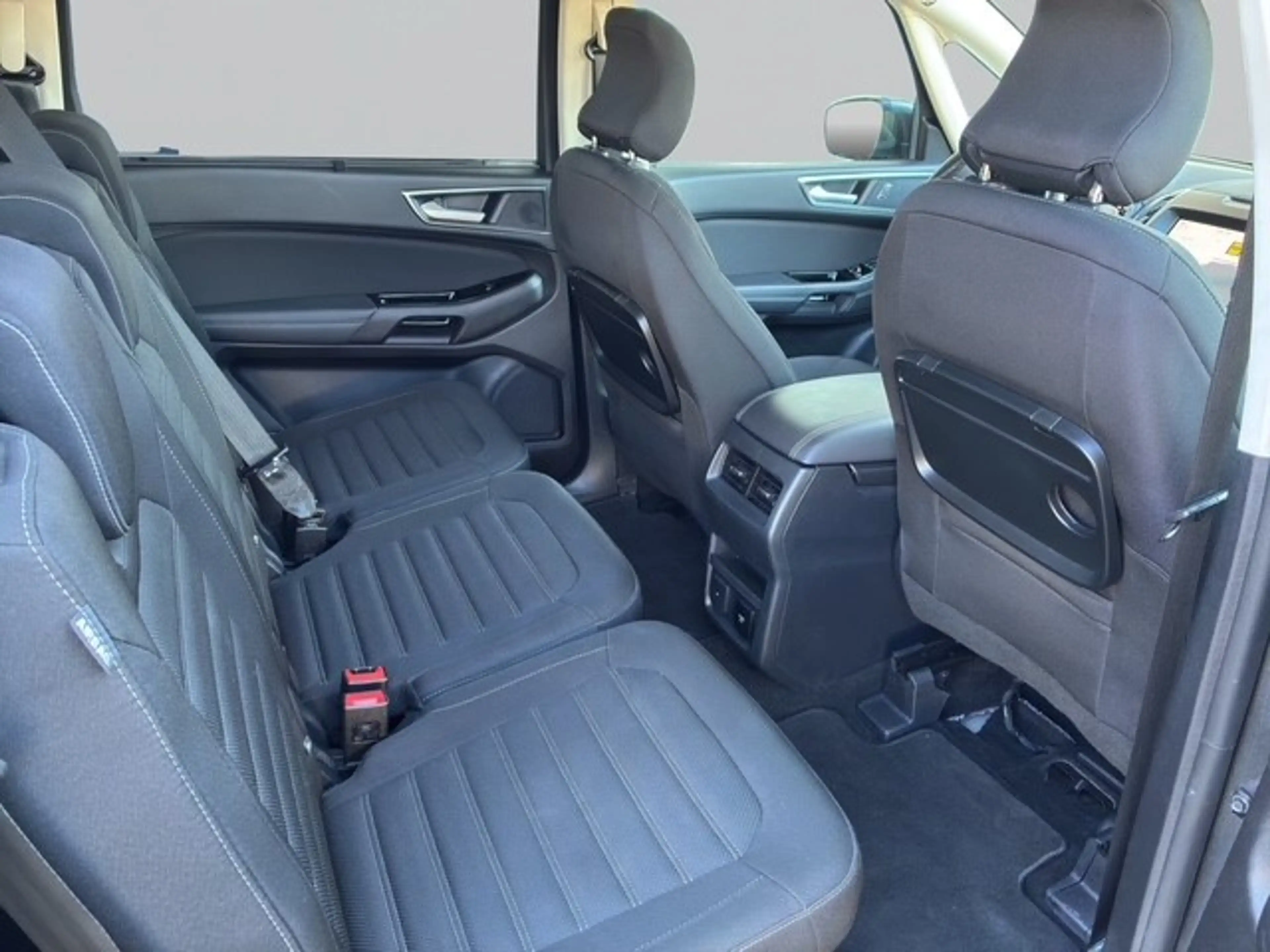 Ford Galaxy 2.5 Duratec FHEV (5-Sitzer) TITANIUM — photo 9