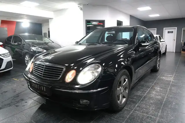 Mercedes-Benz E 240 *Avantgarde*Xenon*Automatik*1Hand*TÜV*