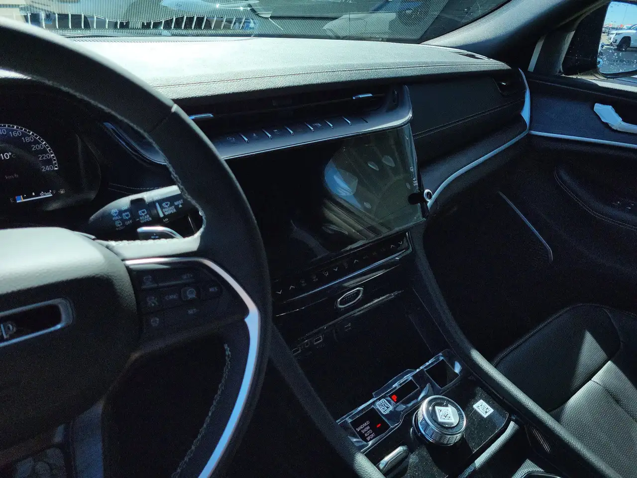 Jeep Grand Cherokee снимка Jeep Grand Cherokee