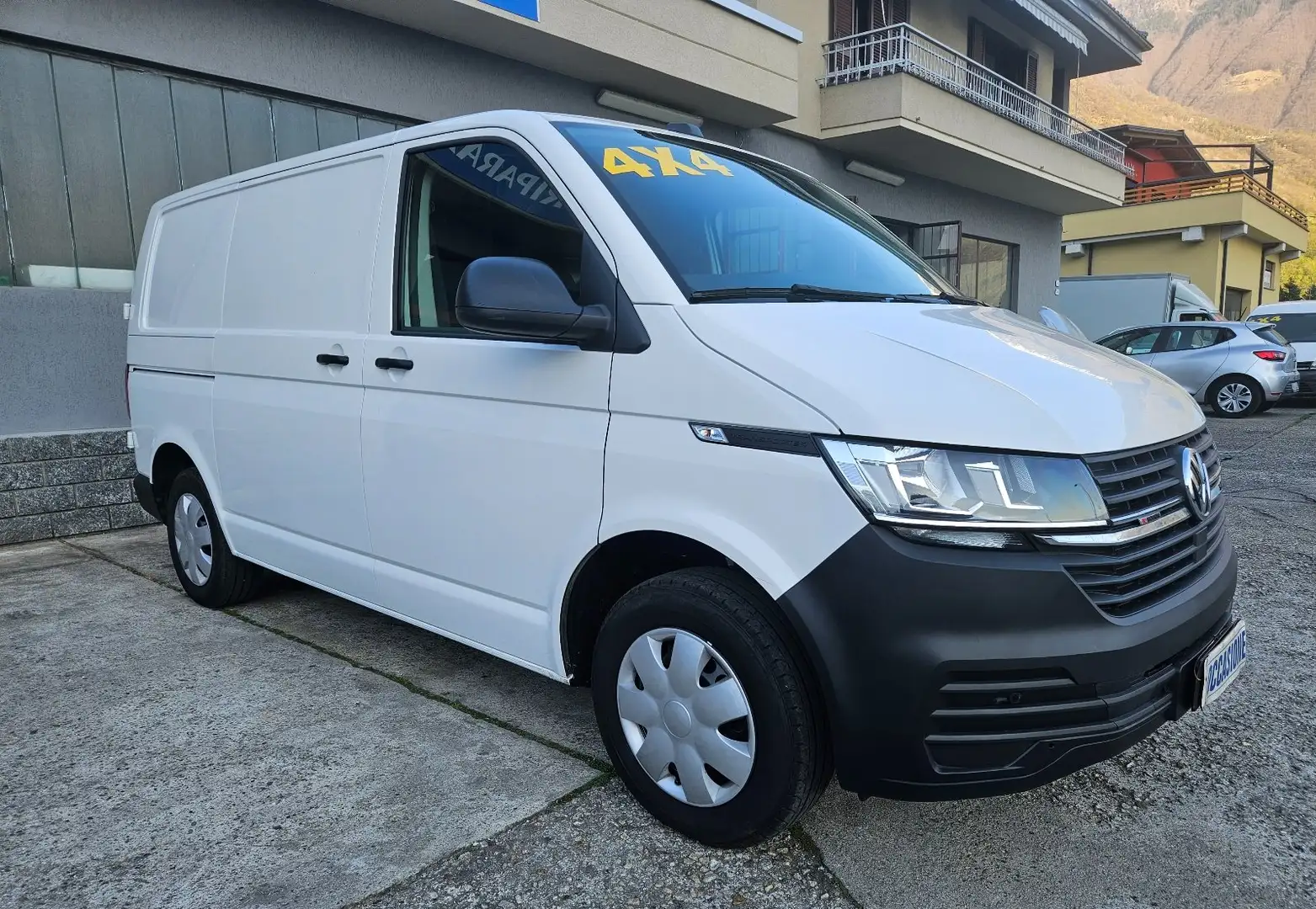 Volkswagen Transporter T6.1 2.0 TDI 150CV 4MOTION PC L1H1 Blanco - 1
