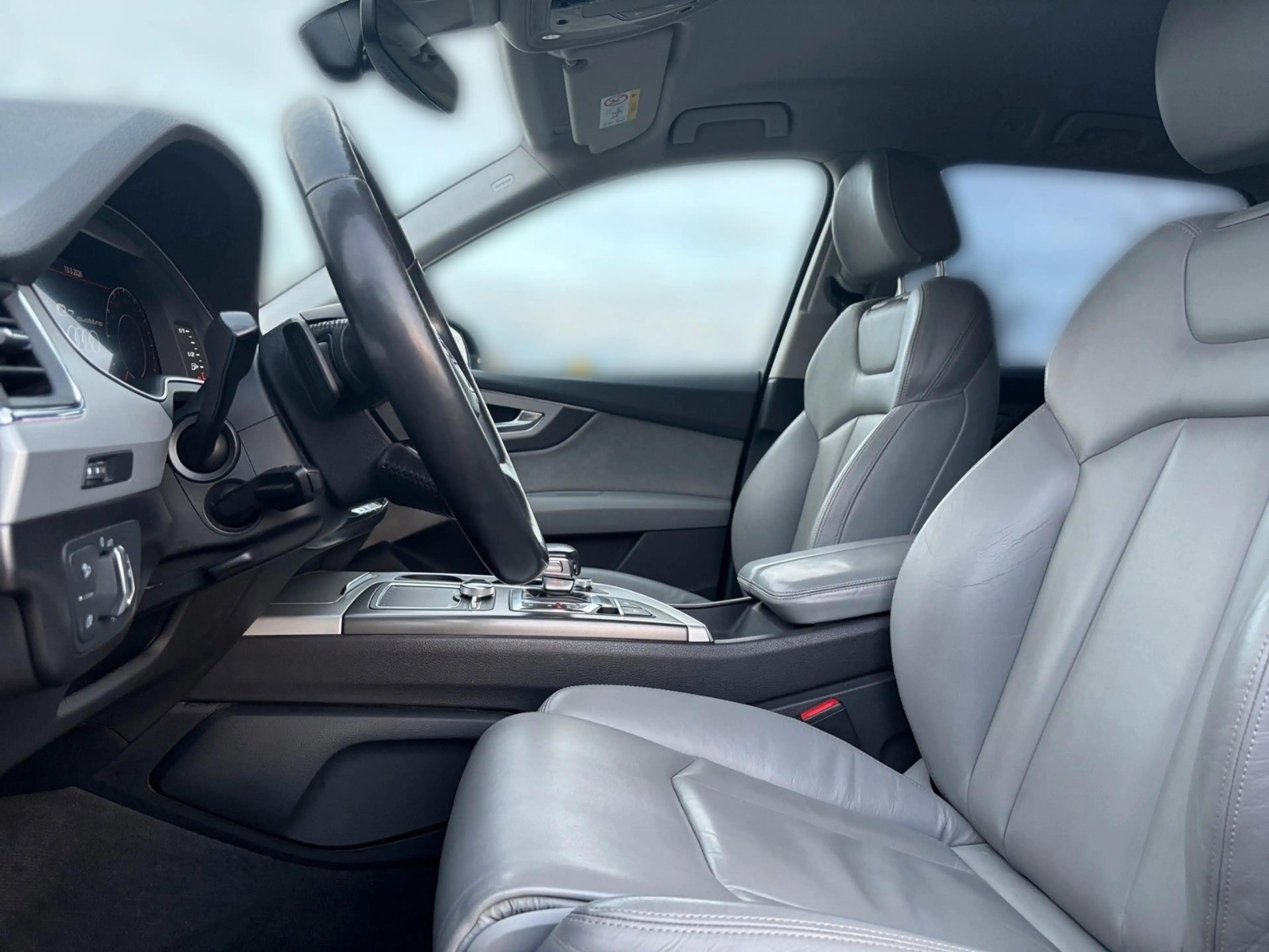 Audi Q7 3.0 TDI ultra quattro/LED/Navi/SHZ/DAB/Leder — photo 11