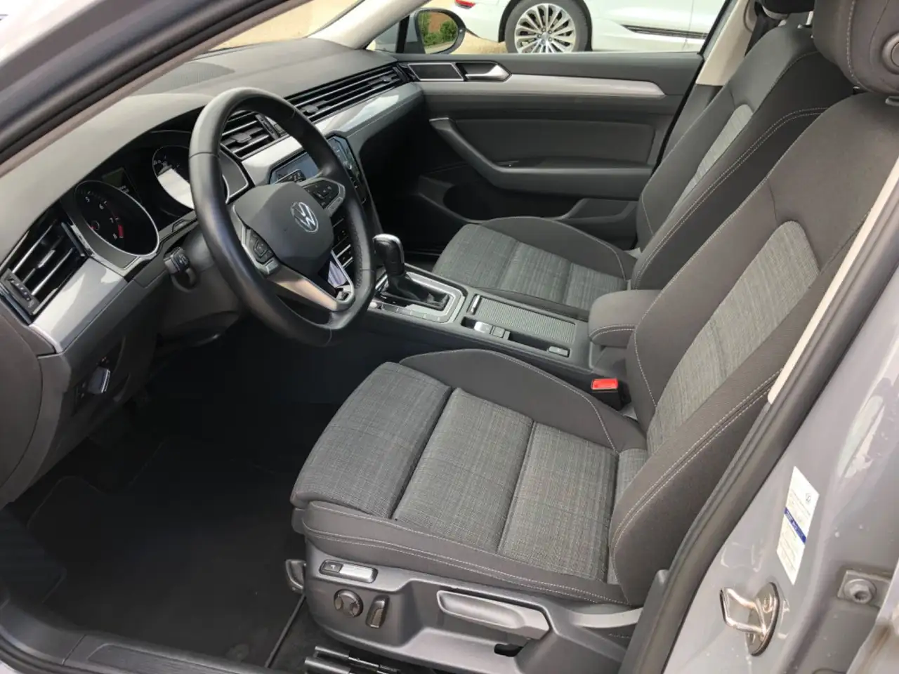 Volkswagen Passat Variant Business,NAVI,LED,ACC,SHZ,RFK,DAB 14