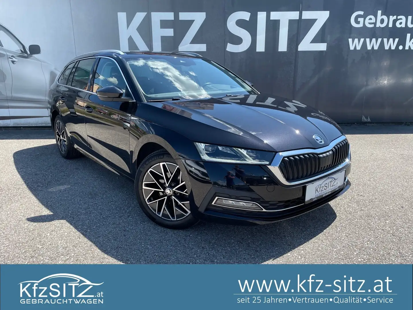 Skoda Octavia Combi 2,0 TDI Style DSG | AHK*ACC Schwarz - 1