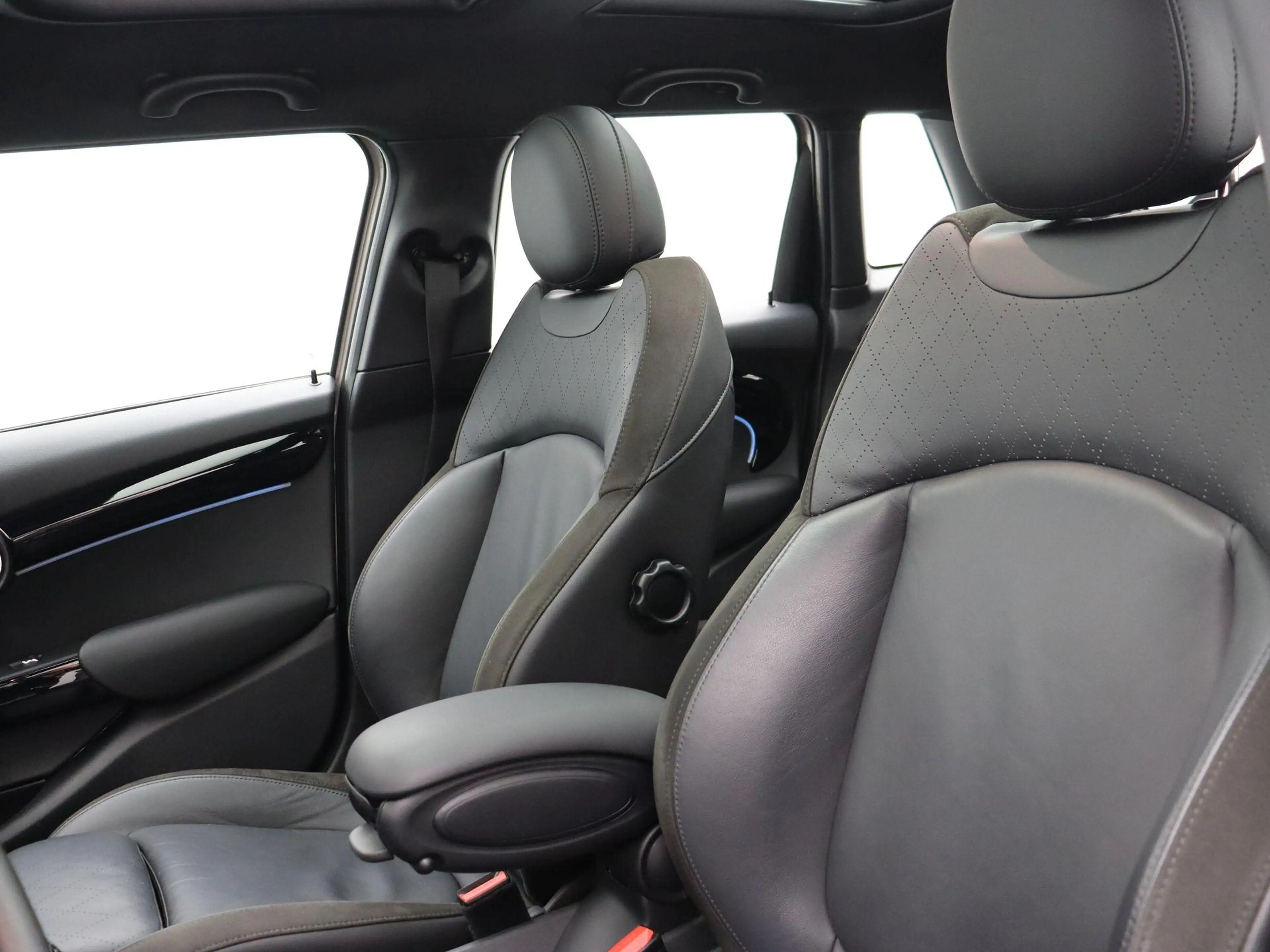 MINI Cooper S 5-deurs John Cooper Works pakket + Stuurwielrand v — photo 12