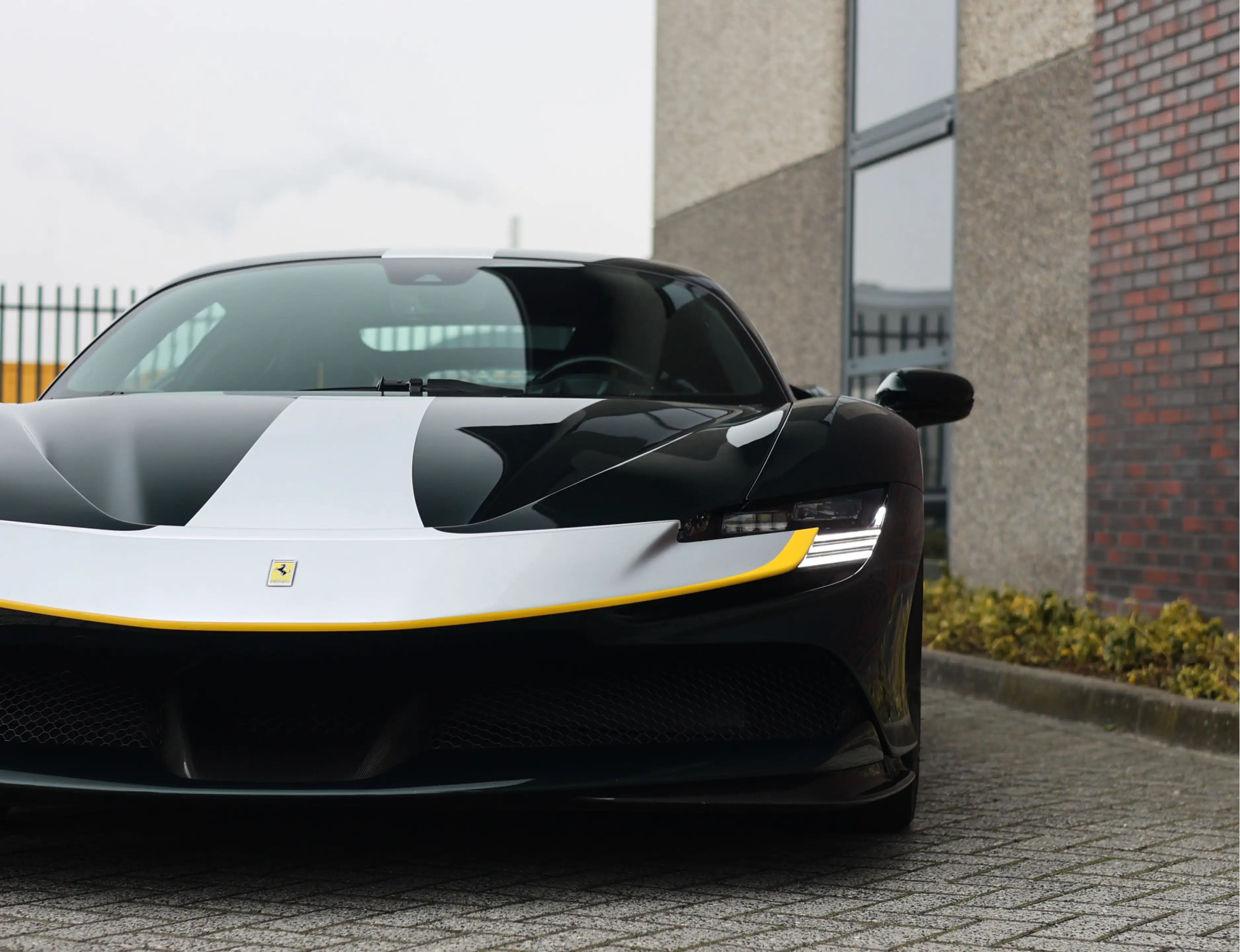 Ferrari SF90 Stradale 4.0 V8 | Atelier - Verde Zeltweg - Extended Fioran — photo 12