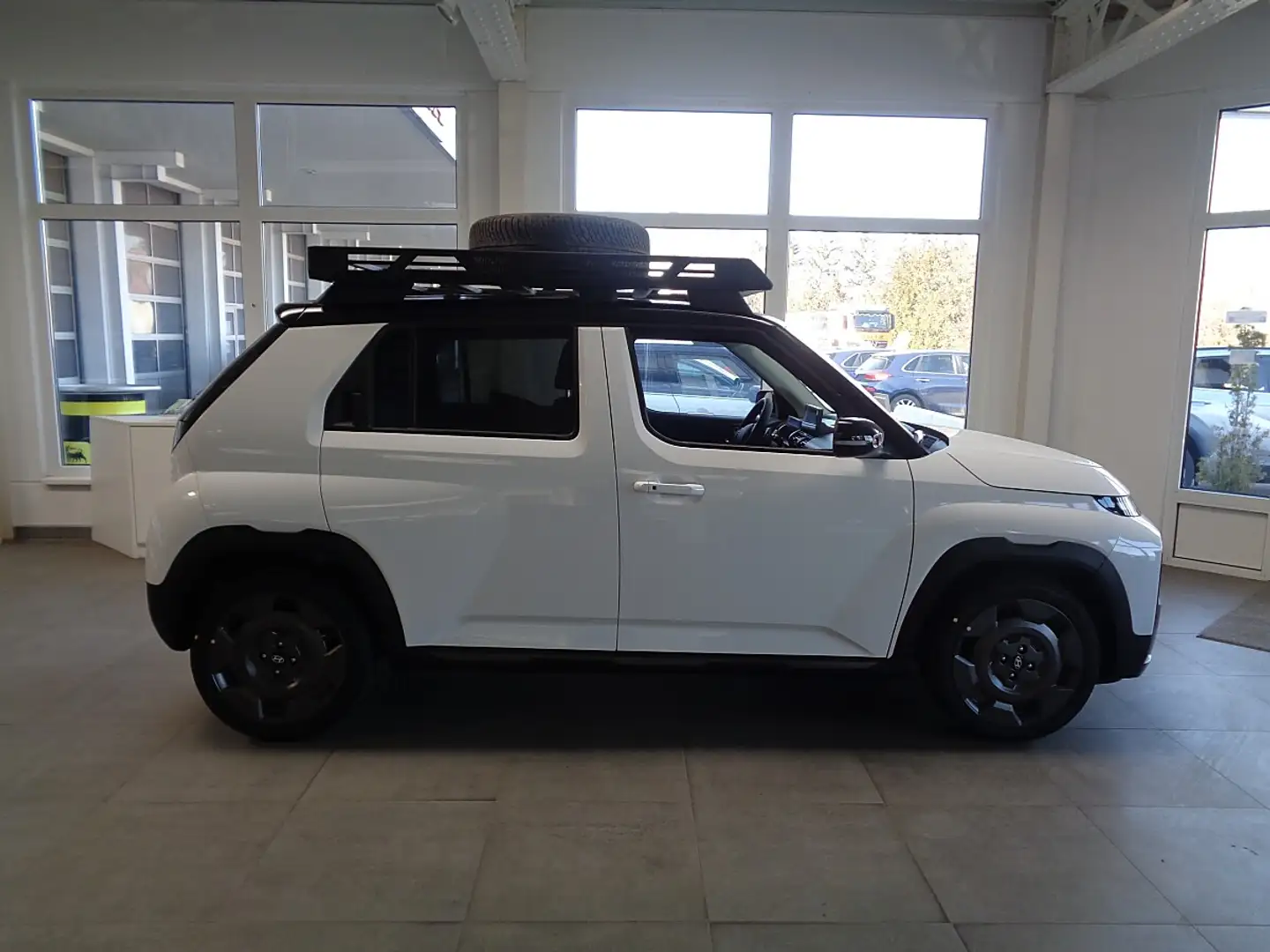 Hyundai Inster 49kWh Cross Line mit O1/3/6 Weiß - 2