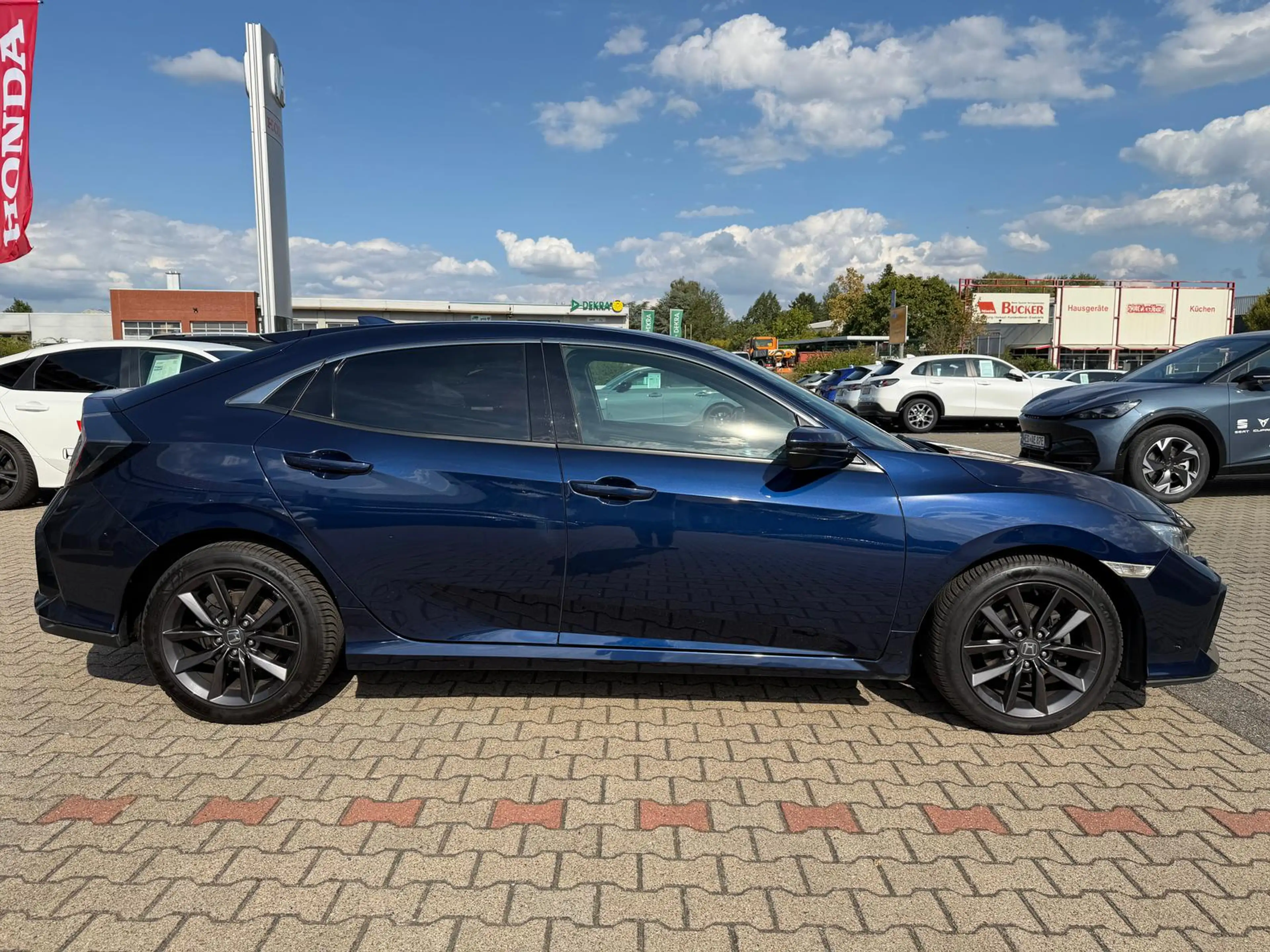 Honda Civic 1.0 V-TEC ELEGANCE NAVI+ACC+LED+KAMERA+LKA — photo 6