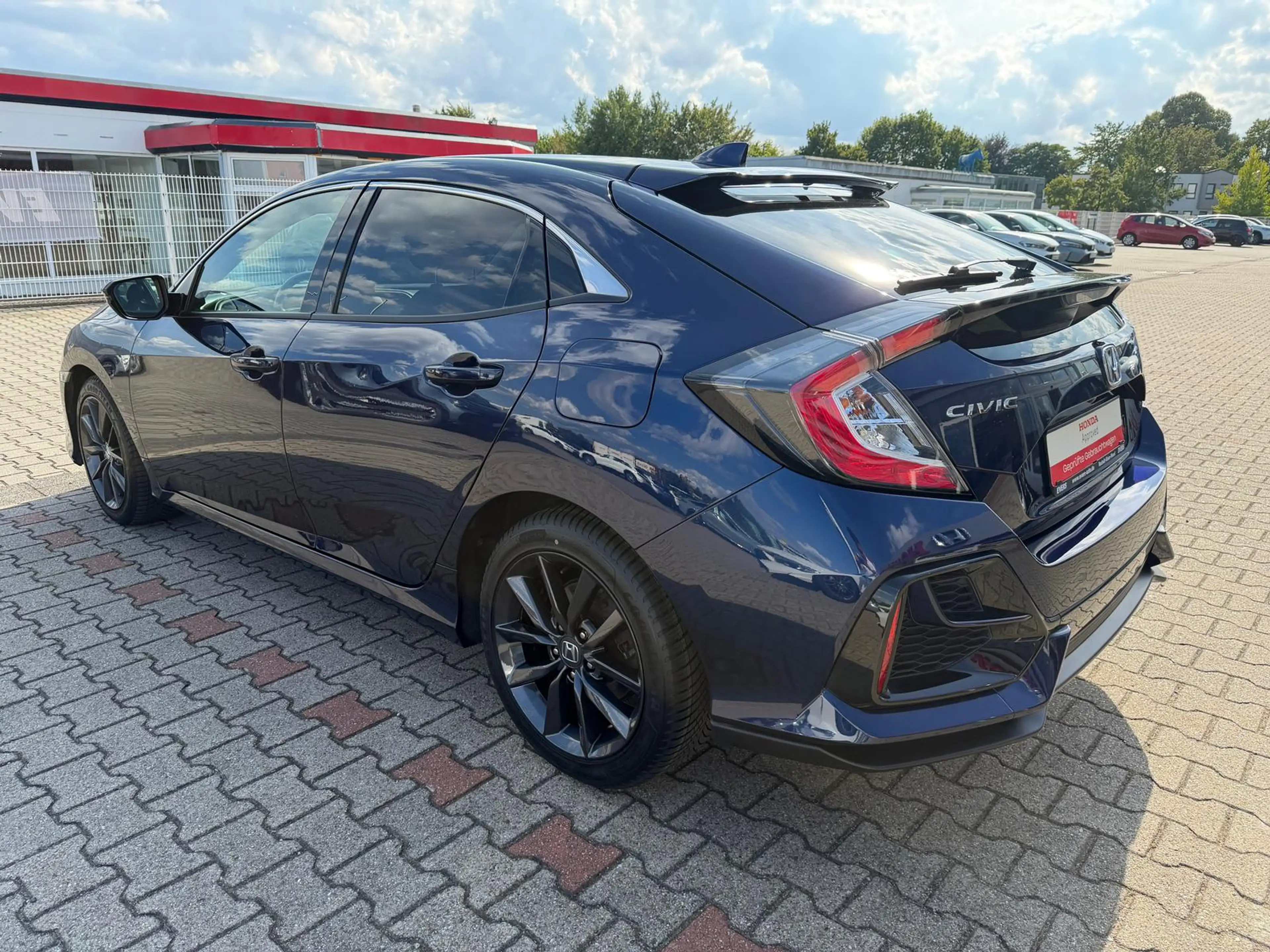 Honda Civic 1.0 V-TEC ELEGANCE NAVI+ACC+LED+KAMERA+LKA — photo 9