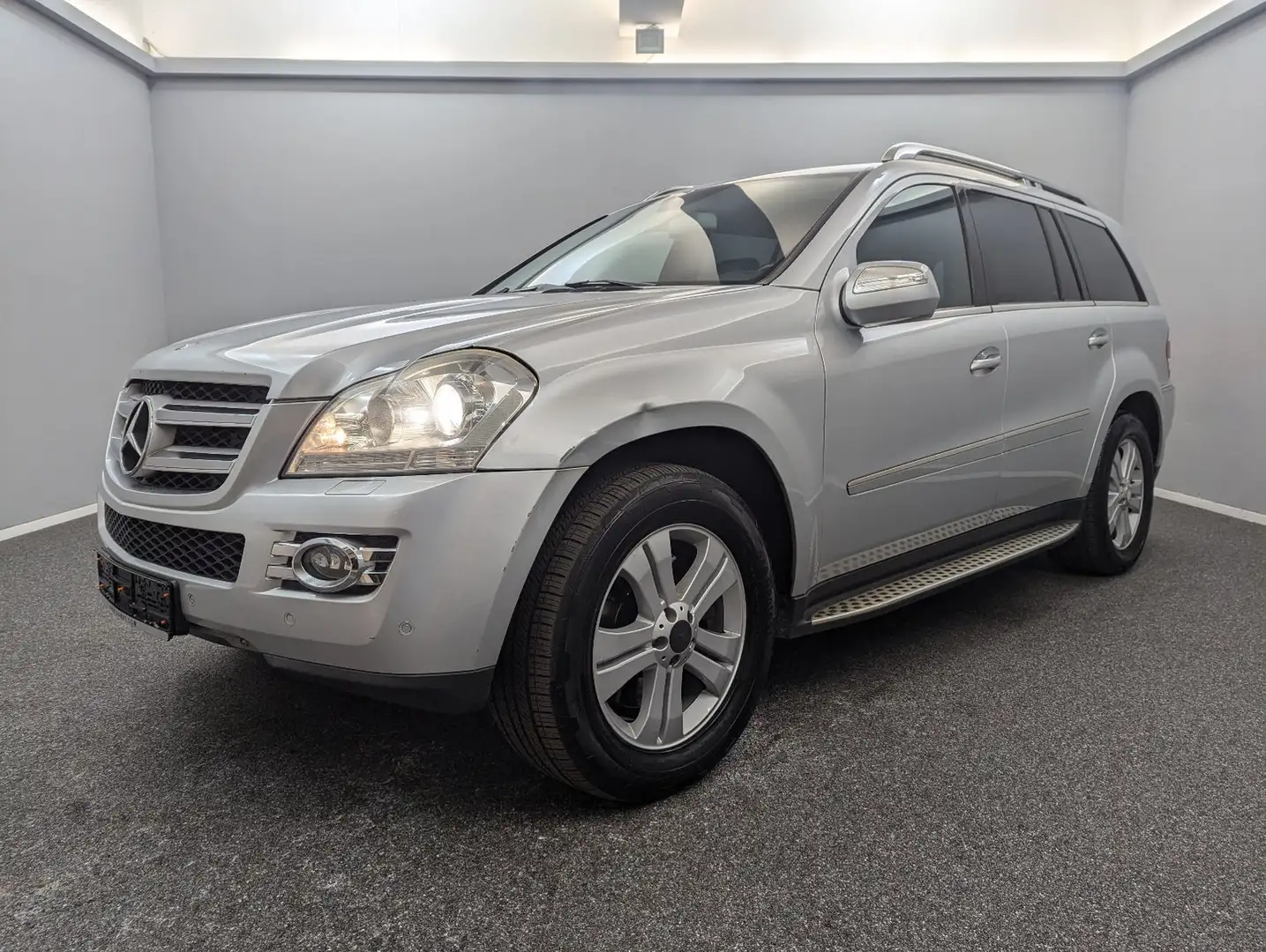 Mercedes-Benz GL 320 CDI 4M*7-SITZ*SHD*SITZKLIM*STD-HZG*MB-SCH Srebrny - 1
