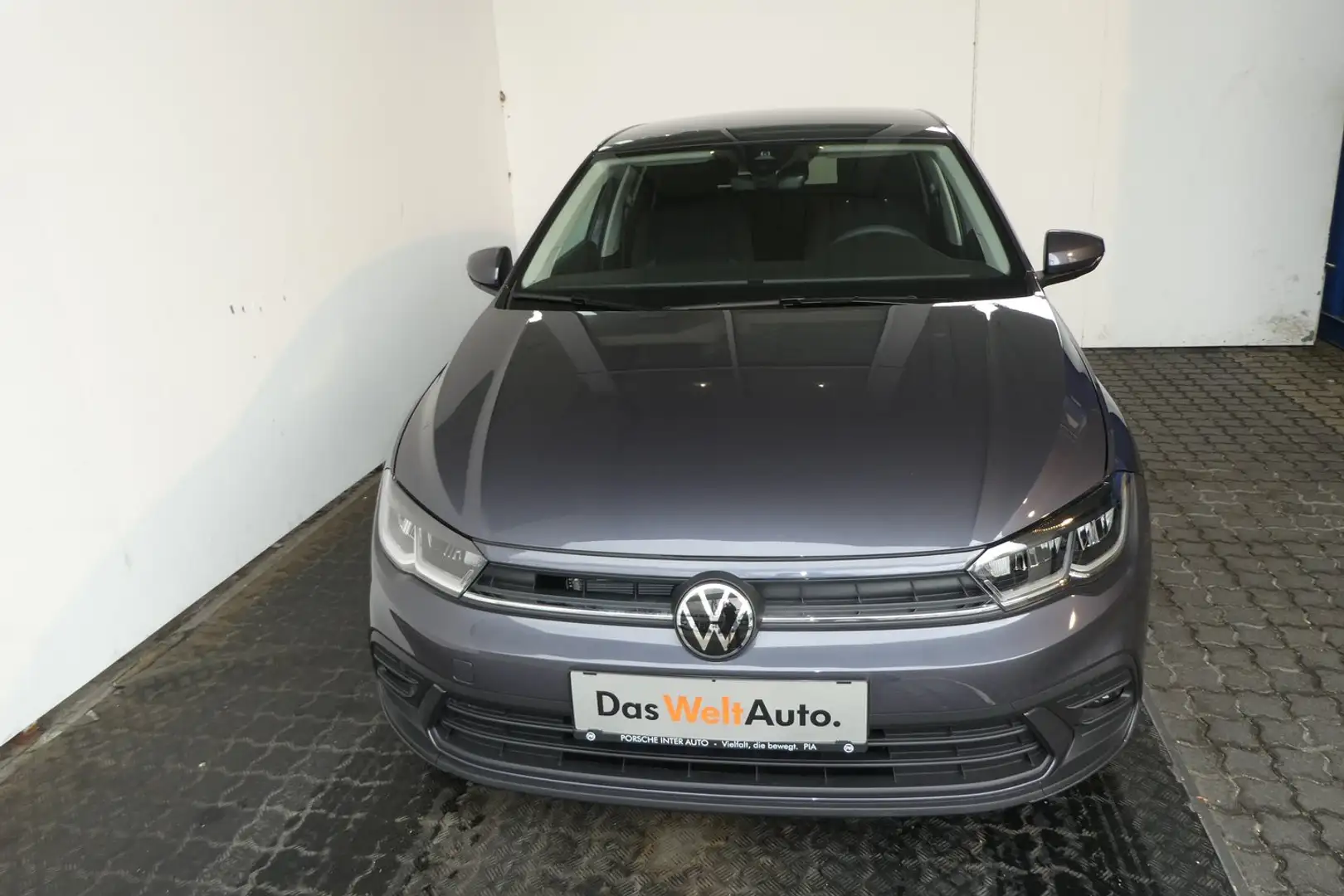 Volkswagen Polo 4Me Gris - 2