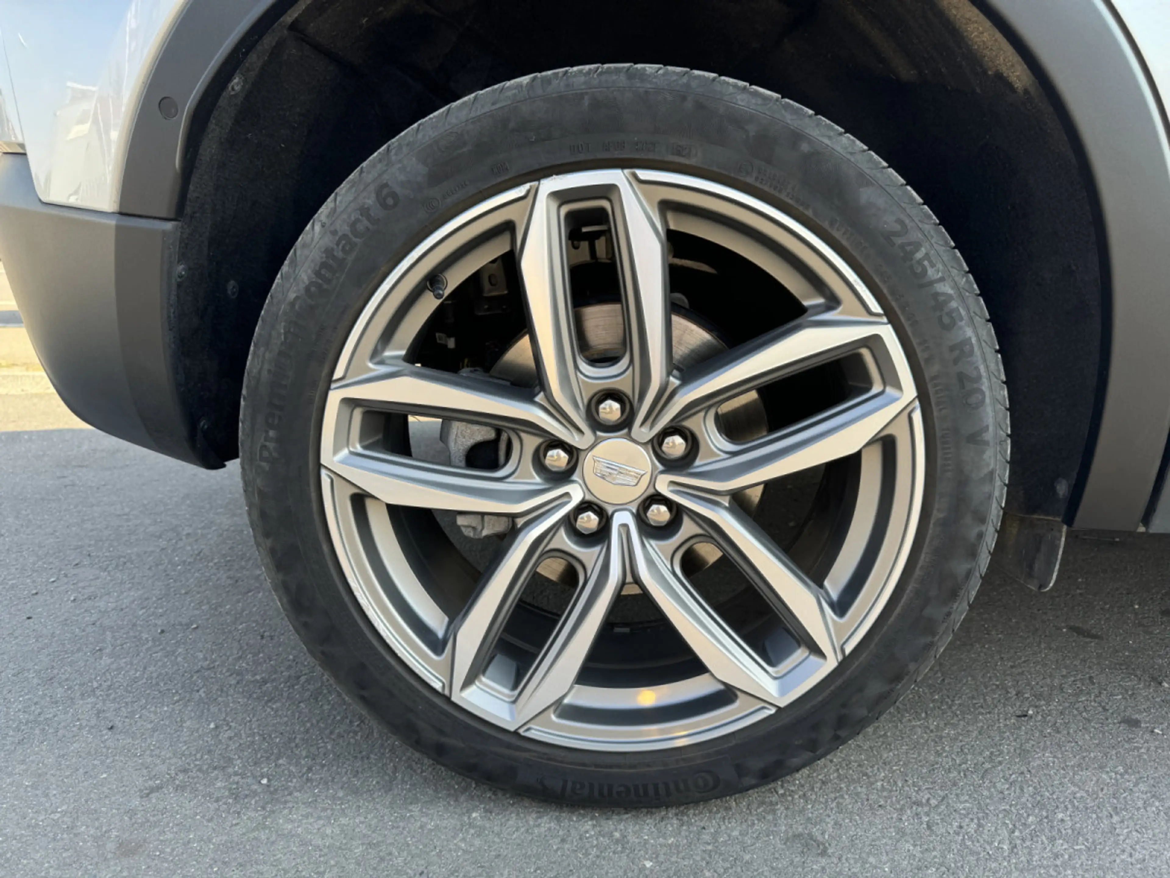 Cadillac XT4 2.0 SPORT 350T AWD BVA9 — photo 8