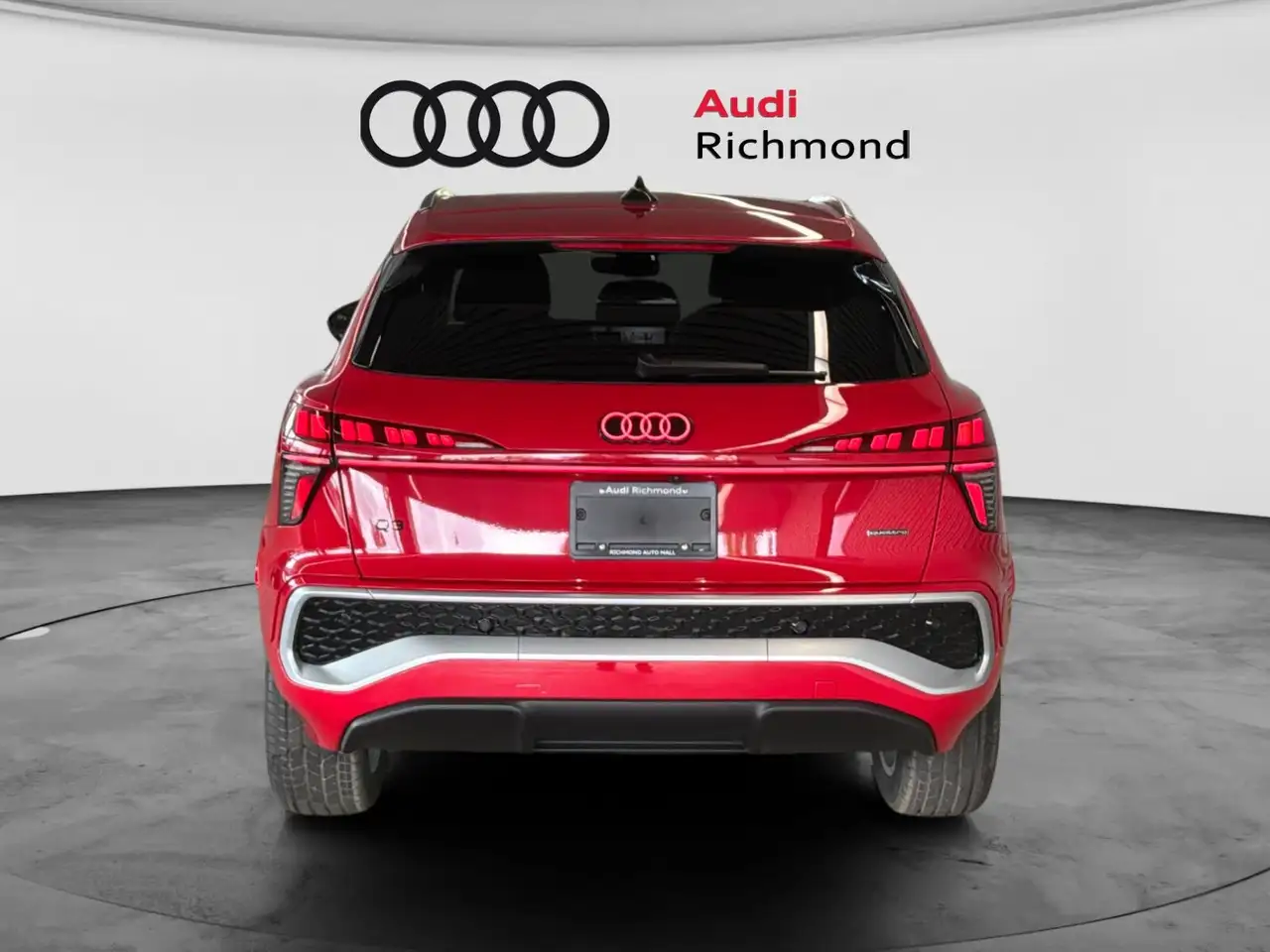 Audi Q3 снимка Audi Q3