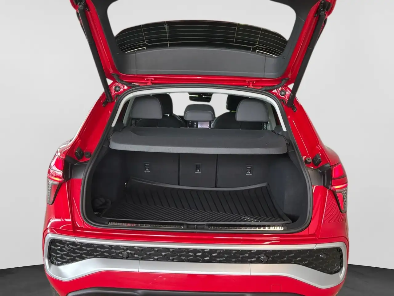 Audi Q3 снимка Audi Q3