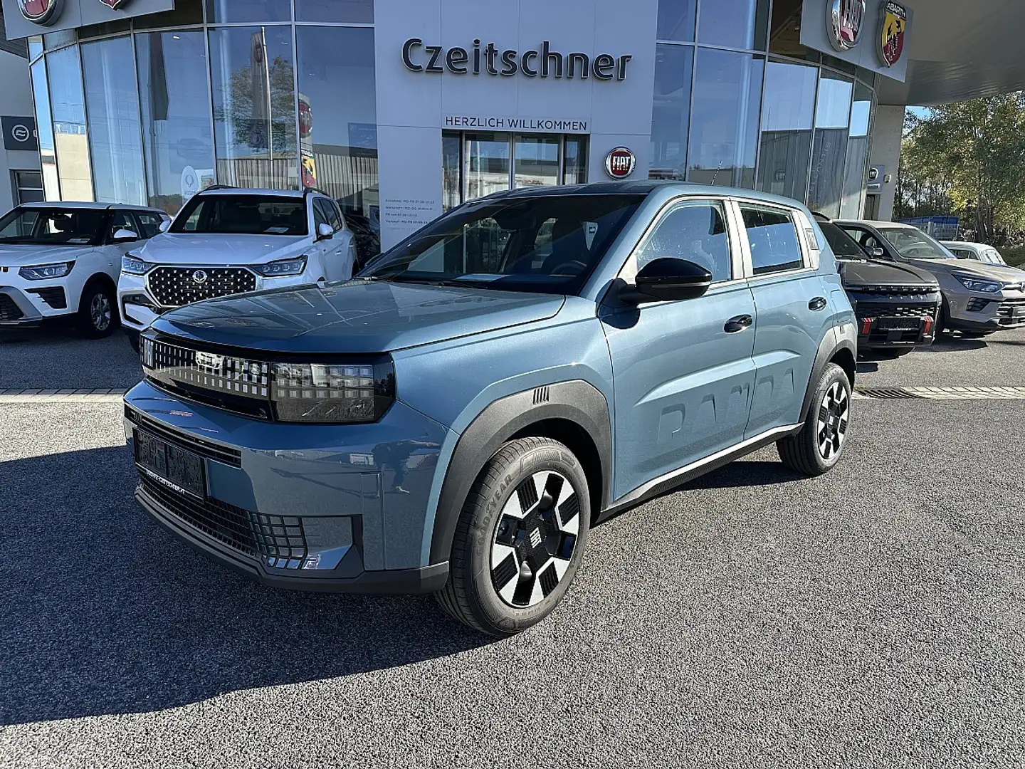 Fiat Grande Panda Hybrid mHEV 110 6-Gang eDCT Icon Blau - 1