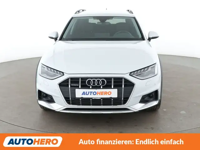 Audi A4 view 9