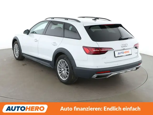 Audi A4 view 4