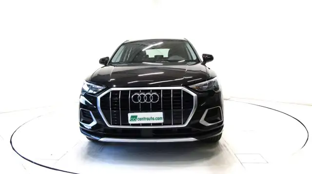 Audi Q3 view 2