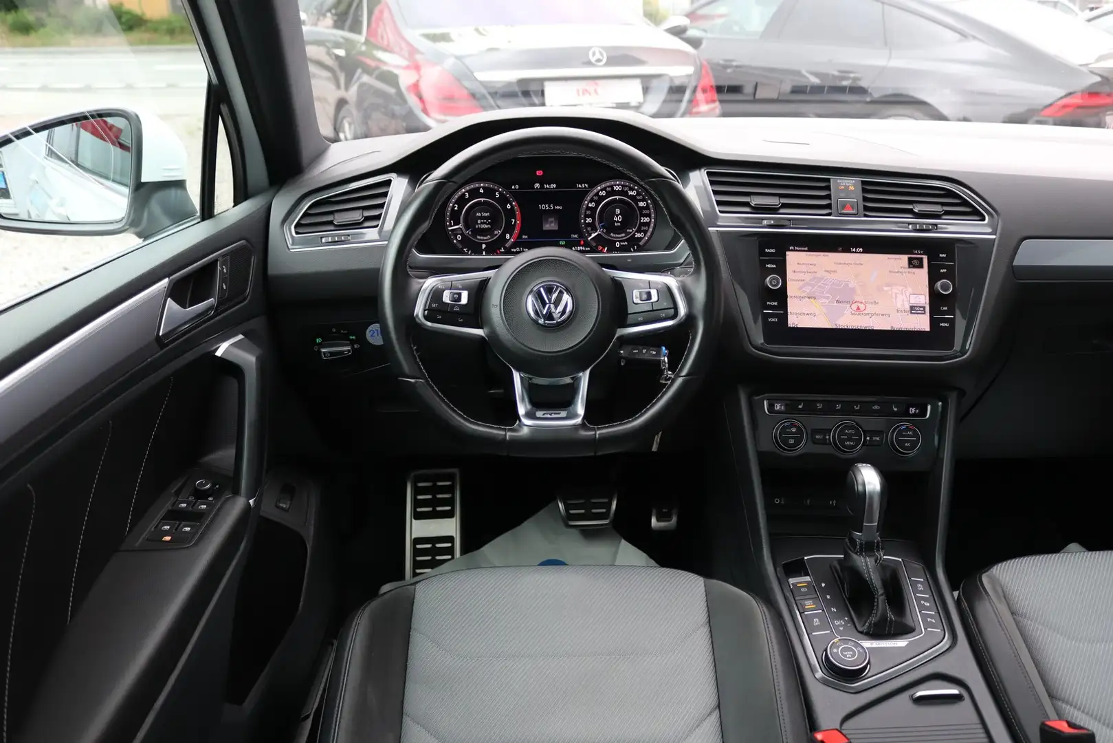 Volkswagen Tiguan 2.0 TSI 4M R-LINE PANO*VIRTUAL*ACC*AHK* Weiß - 2