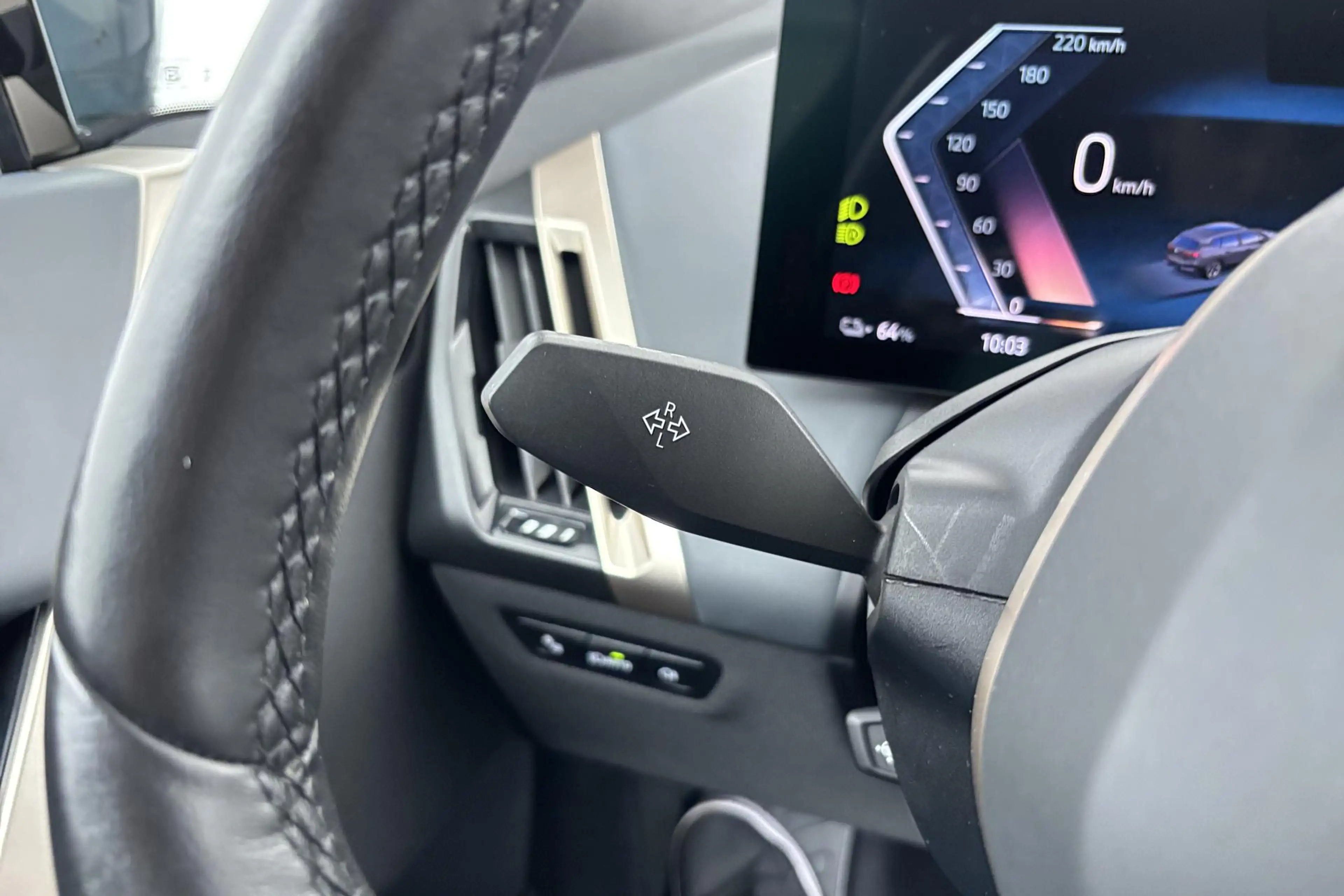 BMW iX xDrive40 High Executive 77 kWh – volledig elektris — photo 29