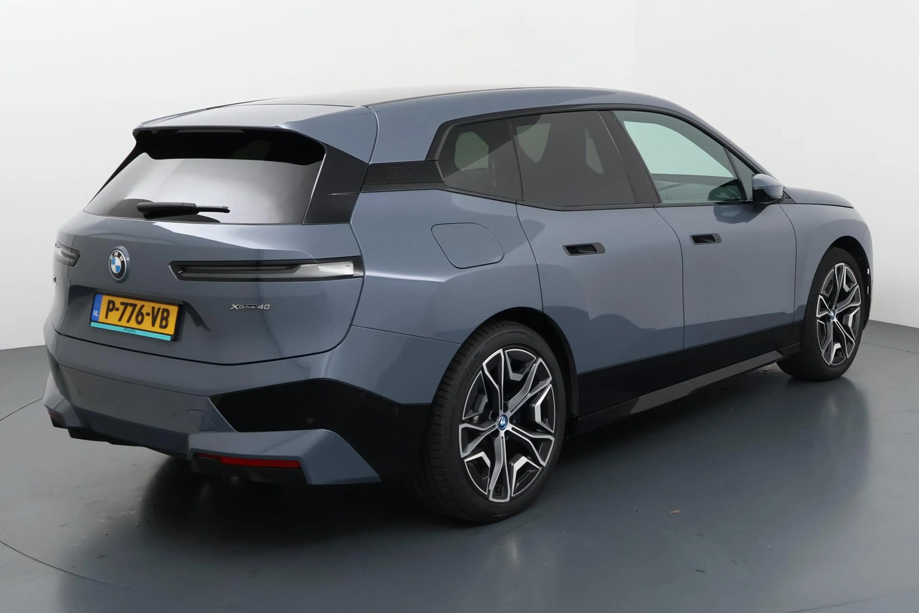 BMW iX xDrive40 High Executive 77 kWh – volledig elektris — photo 2