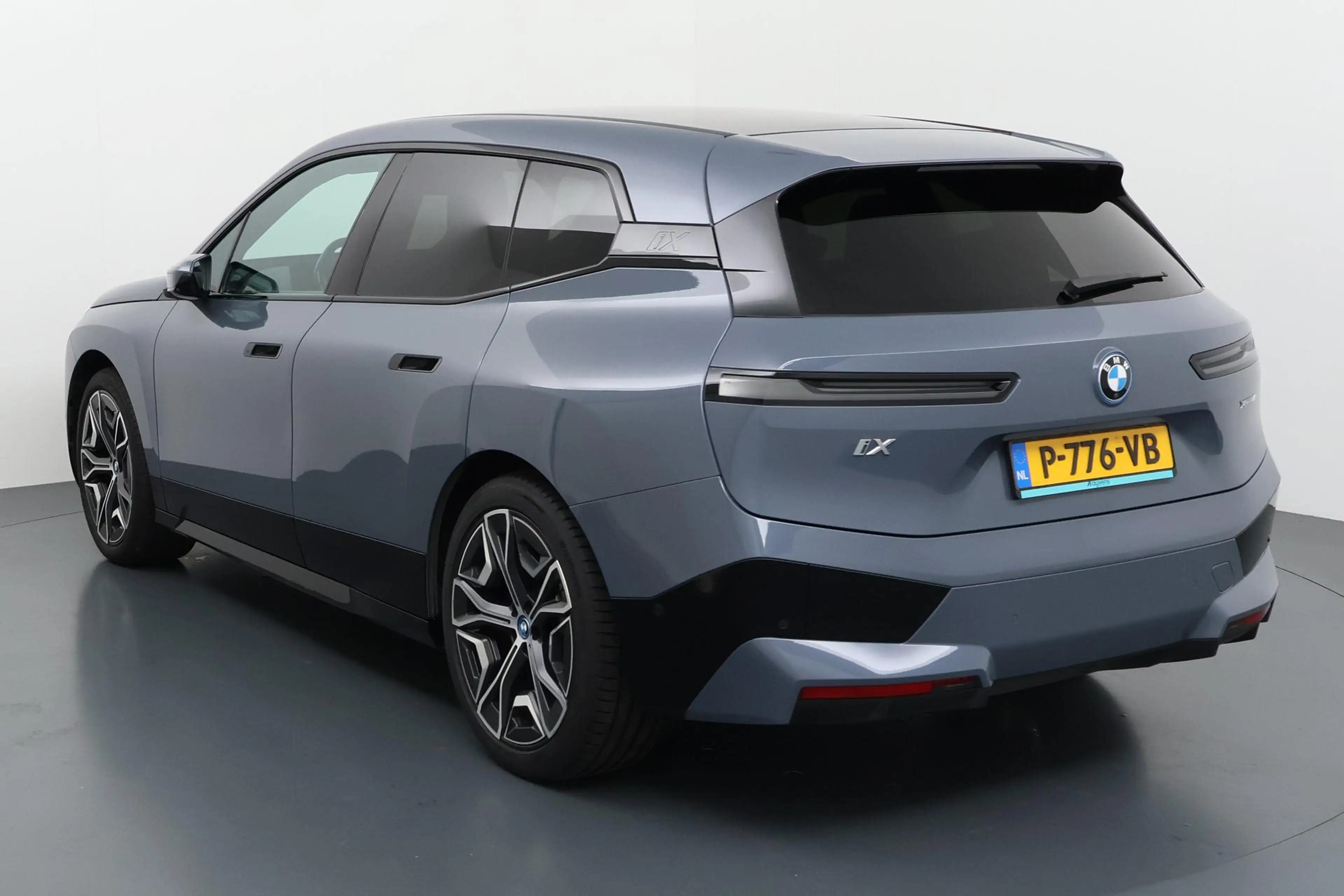 BMW iX xDrive40 High Executive 77 kWh – volledig elektris — photo 3