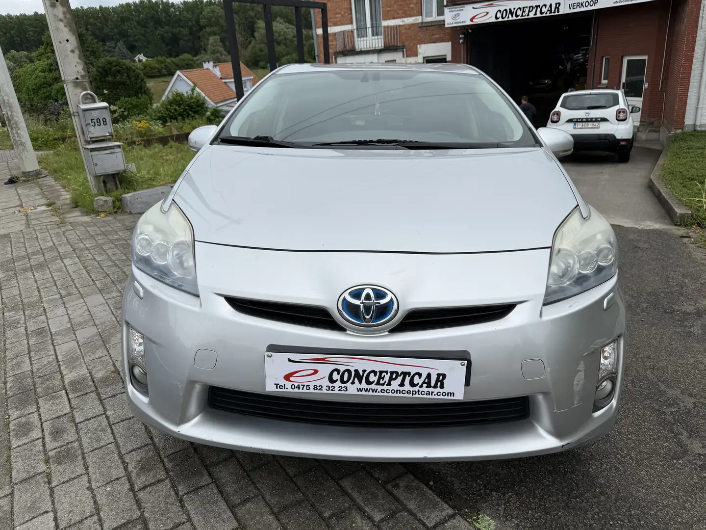 Toyota Prius Hybrid 1.8i VVT-i Sol srebrna - 2