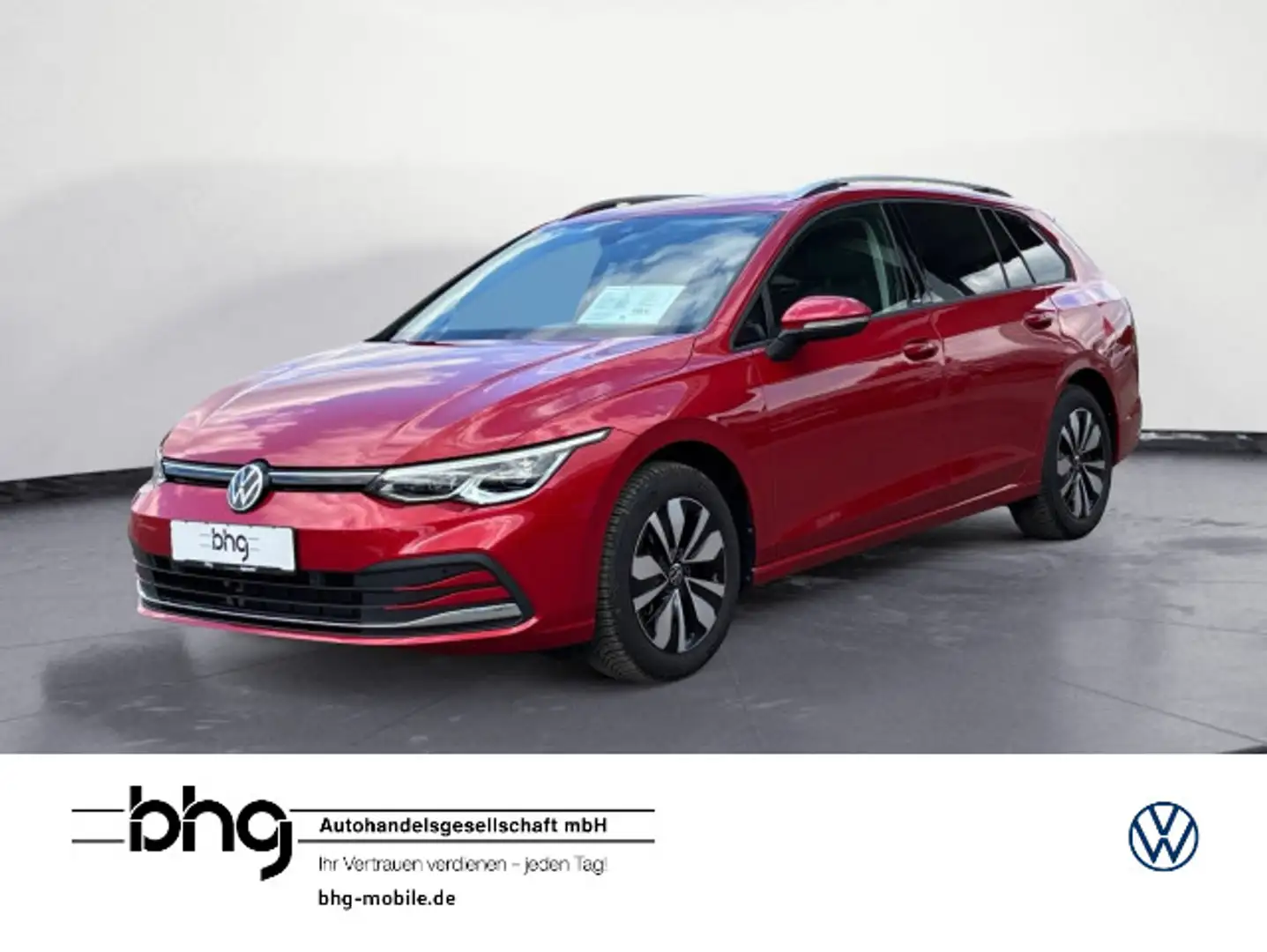 Volkswagen Golf Variant 1.5 eTSI Life DSG IQ.LIGHT PANO HUD Rojo - 1