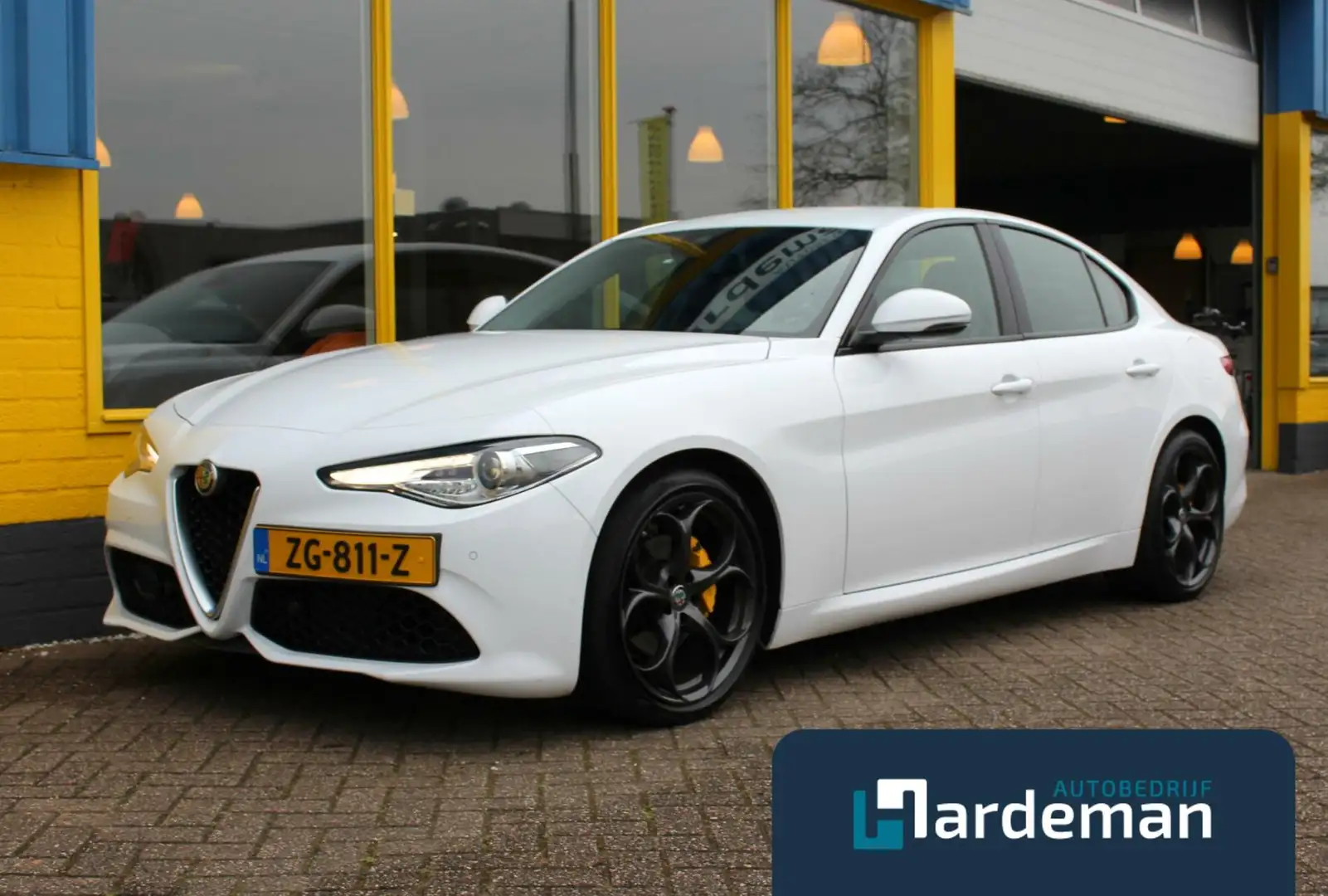 Alfa Romeo Giulia 2.0T Veloce int/ext Driver assist. Blanco - 1