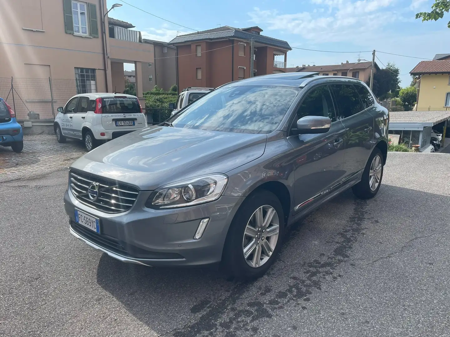 Volvo XC60 2.4 d4 Summum awd 190cv geartronic TAGLIANDI VOLVO Сірий - 1