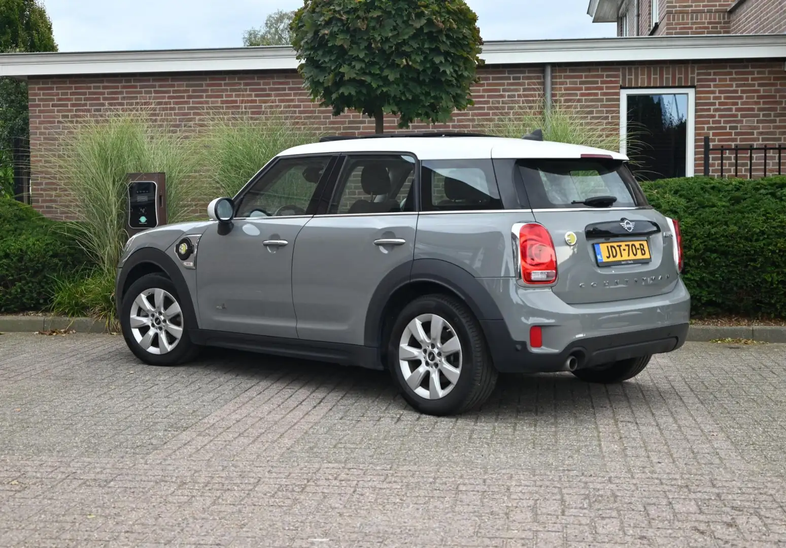 MINI Cooper SE Countryman Mini 2.0 ALL4 Chili 225 PK Dealer o.h Pano Camera Grijs - 2