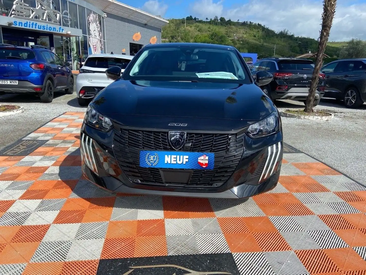 Peugeot 208 Hybrid 110 e-DCS6 ALLURE PACK VISION \u0026amp;amp Noir - 2