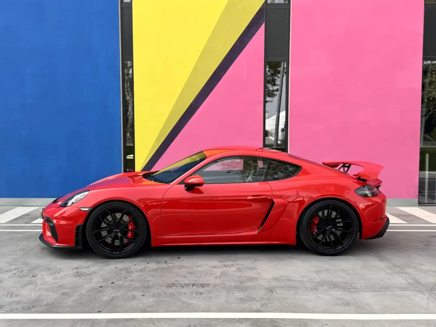 Porsche Cayman GT4 PDK Rojo - 2