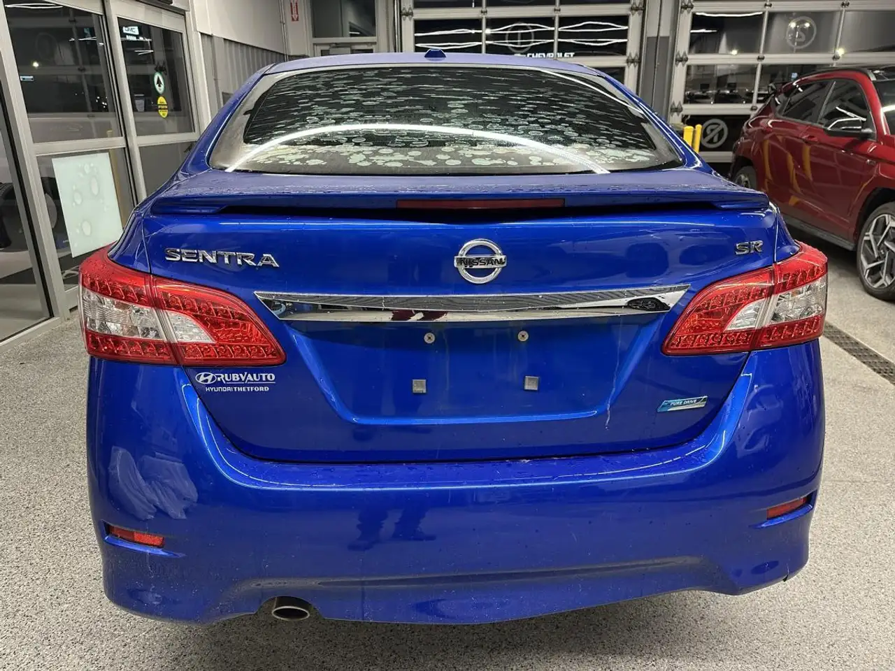 Nissan Sentra fotografie Nissan Sentra